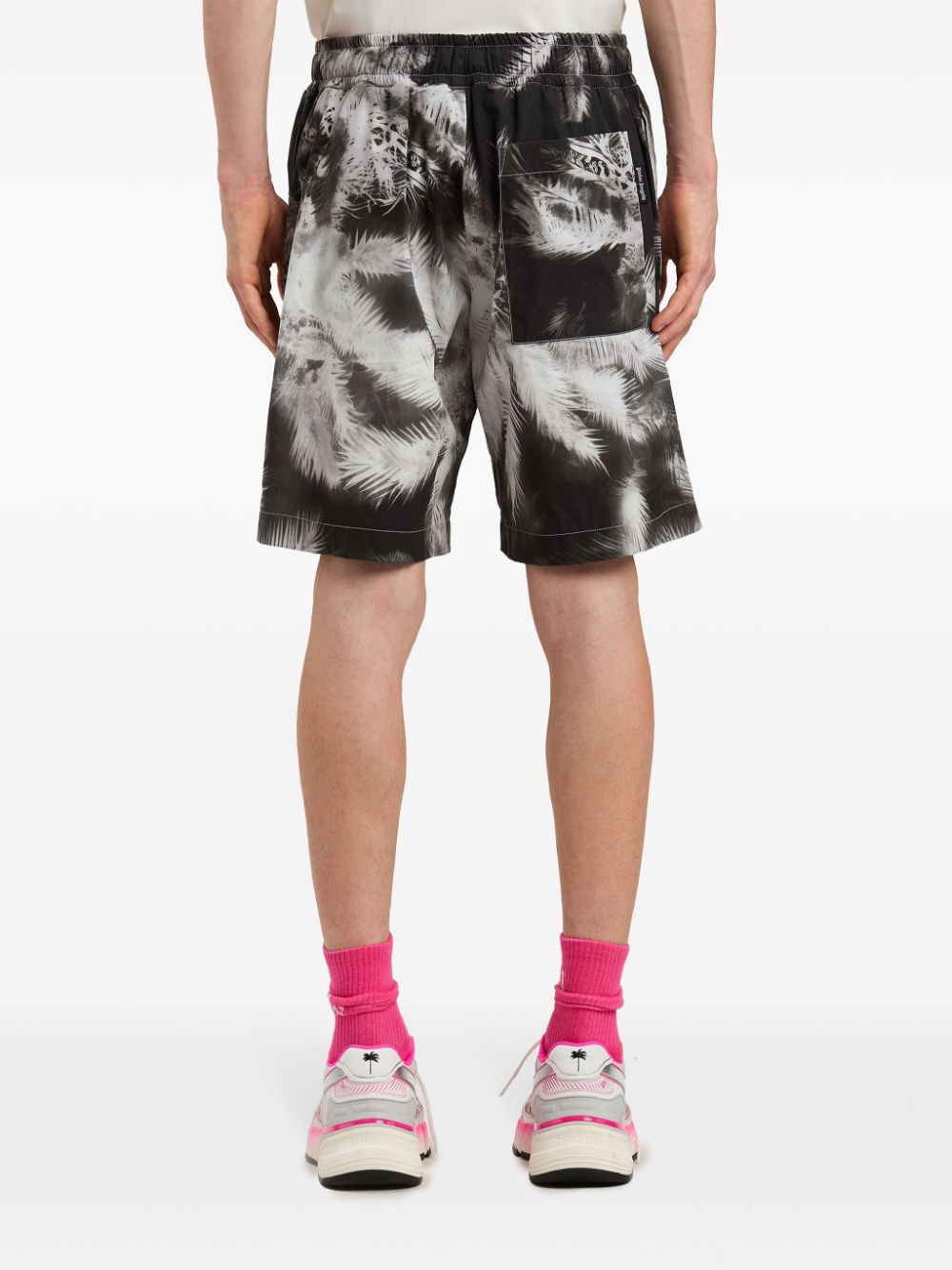 BLACK BLUEPRINT PALMS SHORTS BLACK OFF