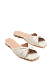 SQUARED TOE FLAT SANDAL WITH STRAP ON MONOBLOCK