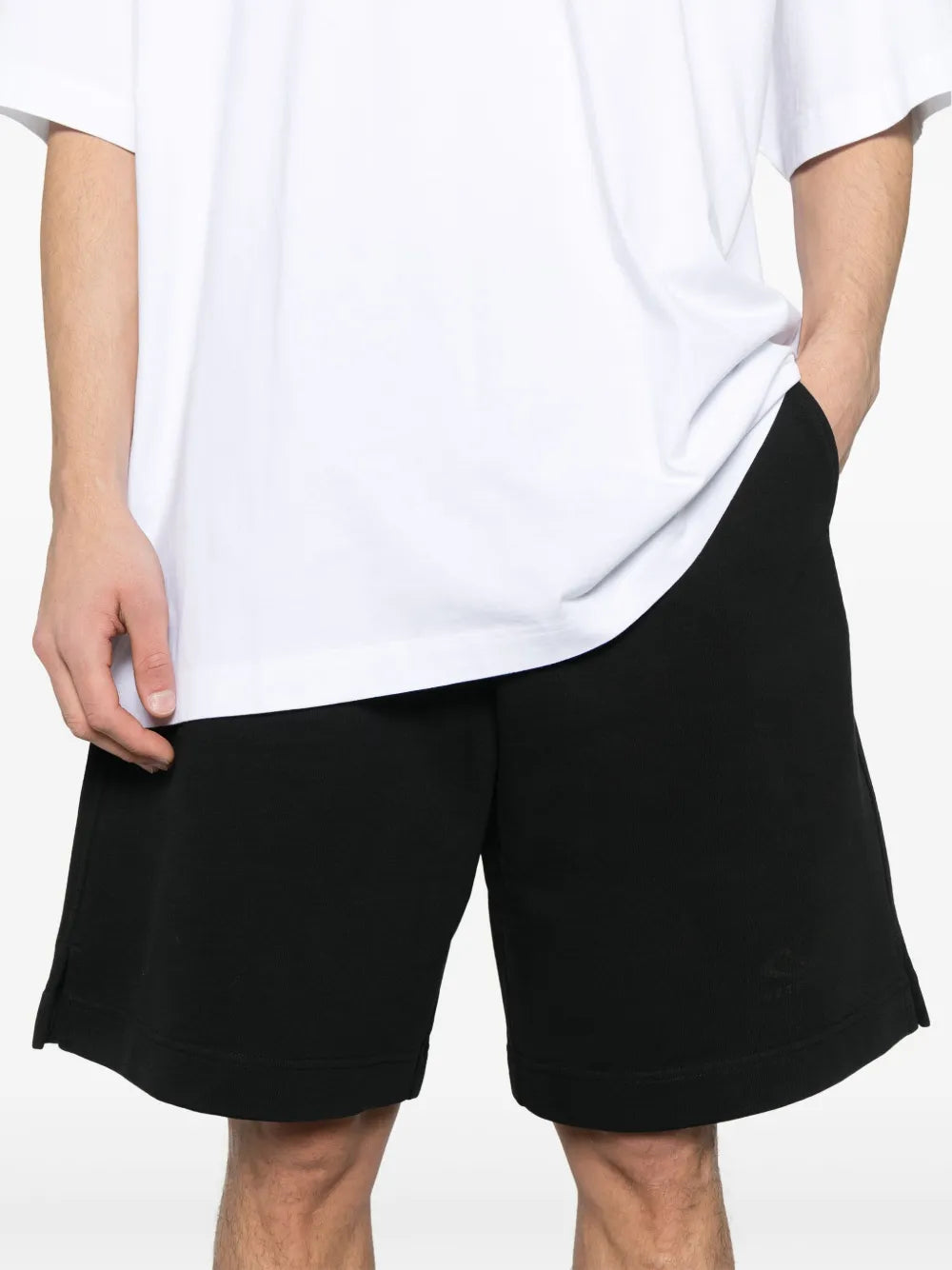 OVAL LOGO SHORTS