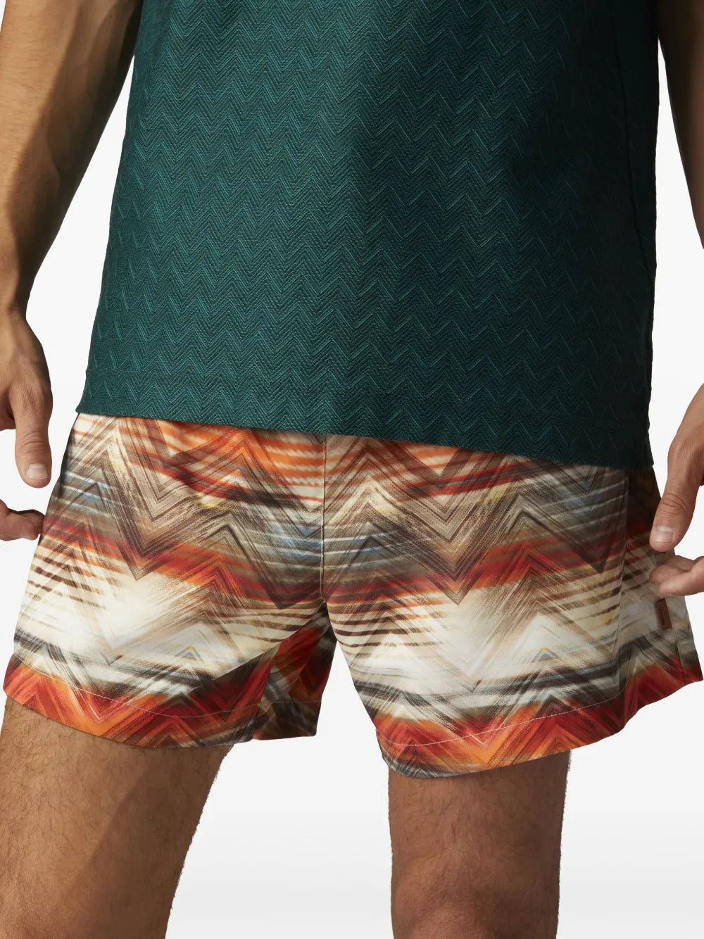 Swim shorts with macro zig zag dégradé print