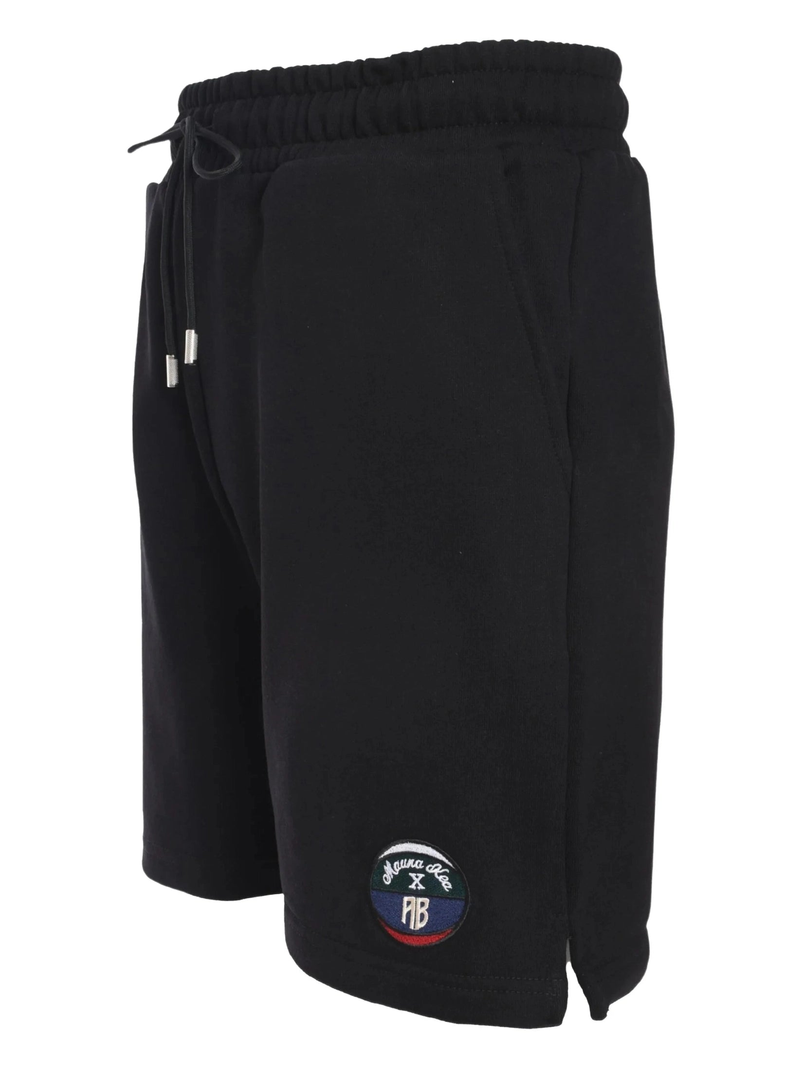 Embroidered patch short pants