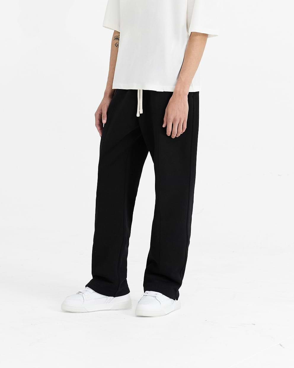 Initial sweatpants
