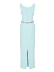 Sleeveless boatneck gown