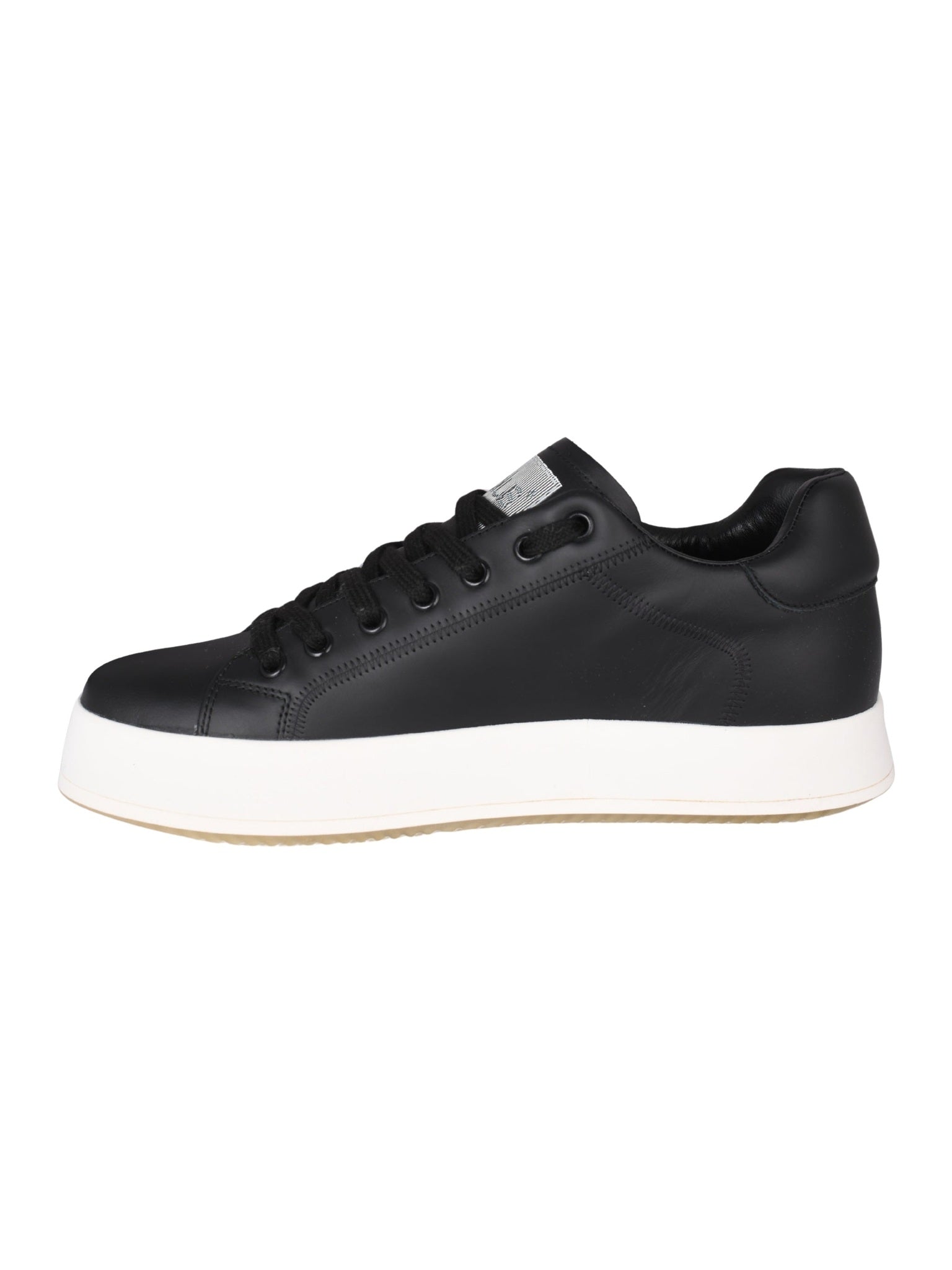 Sneaker contact headphones