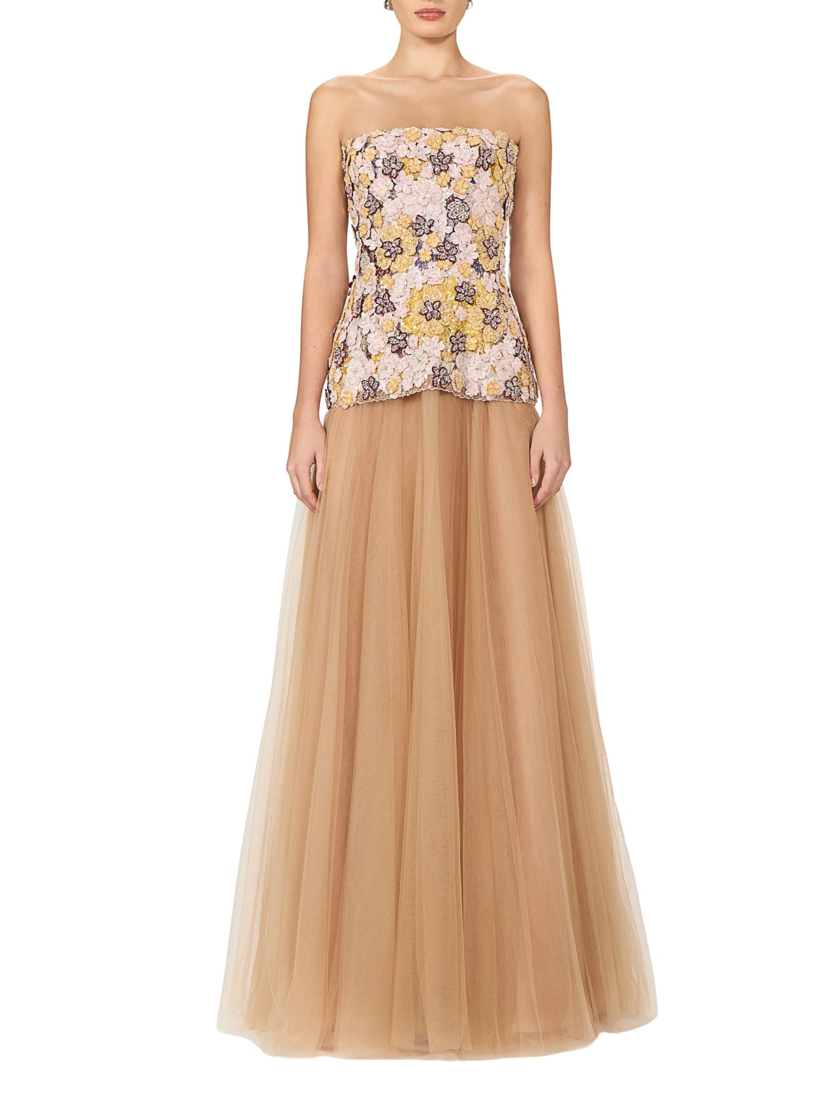 Embroidered & beaded floral lace gown w. tulle