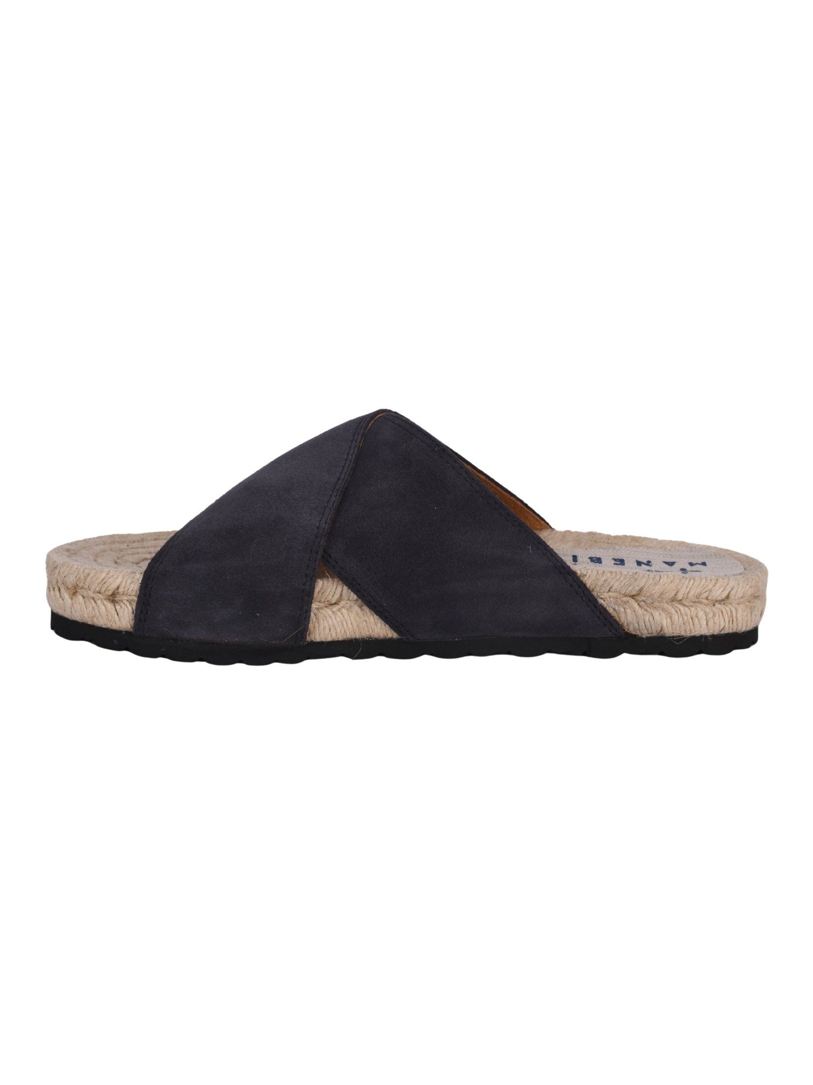Crossed bands sandals