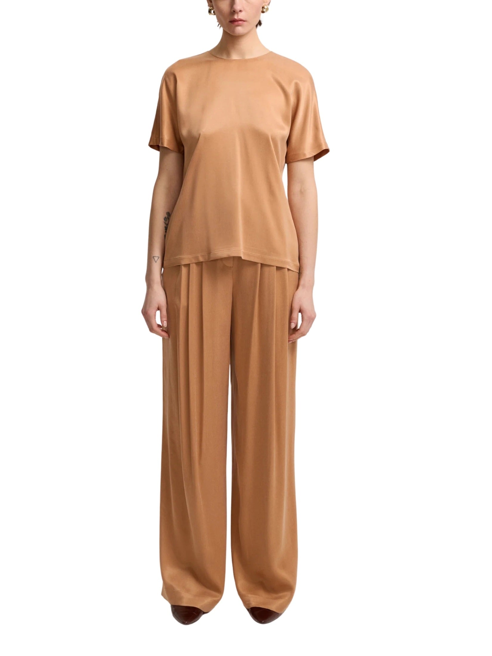 Collarless short sleeve blouse