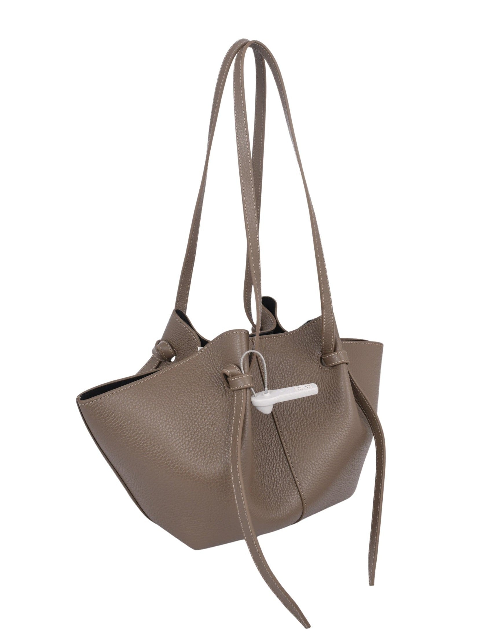 Mochi pebble grain leather