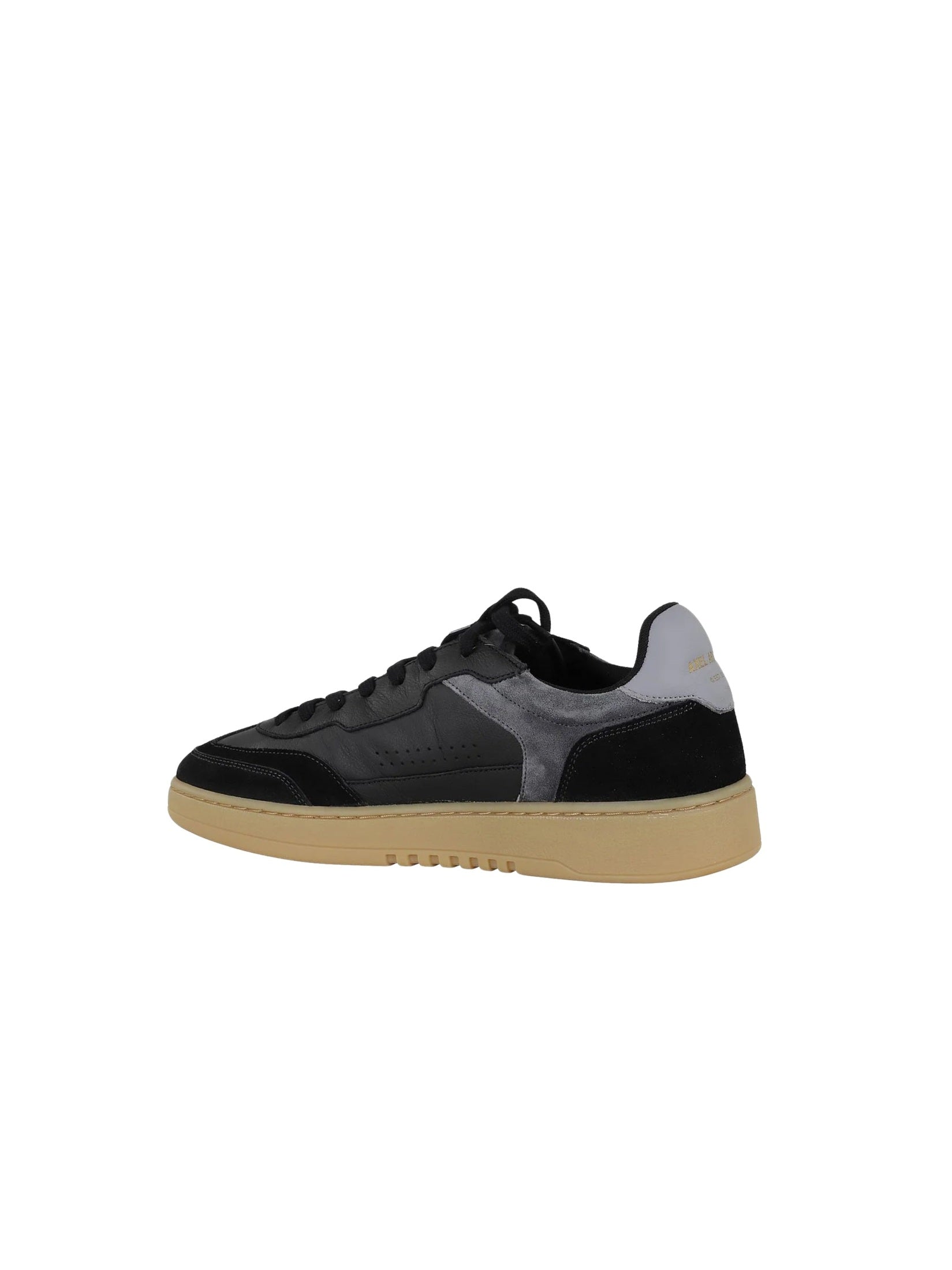 Dice t-toe sneaker