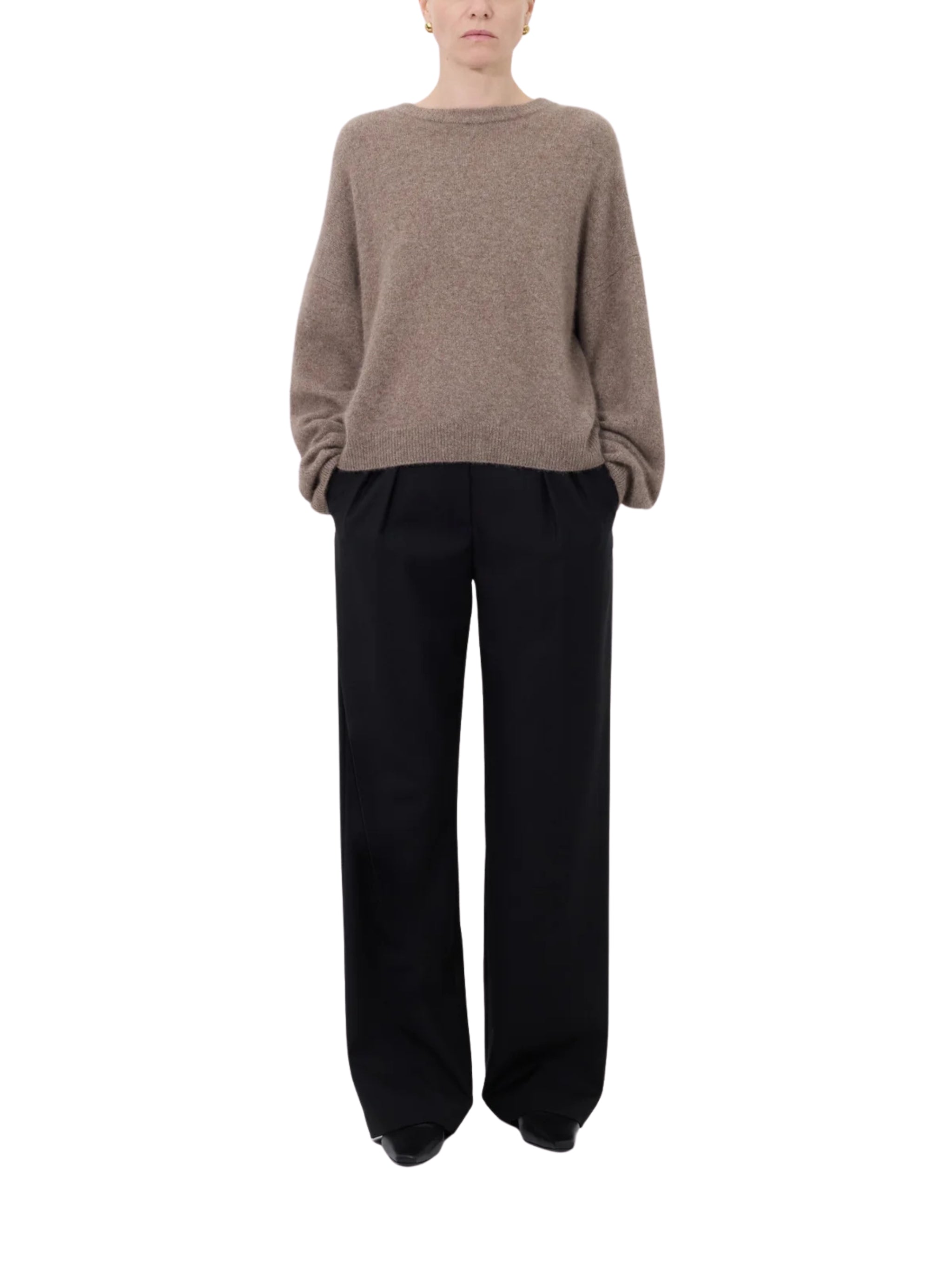 TRISTAN LOOSE FIT SWEATER