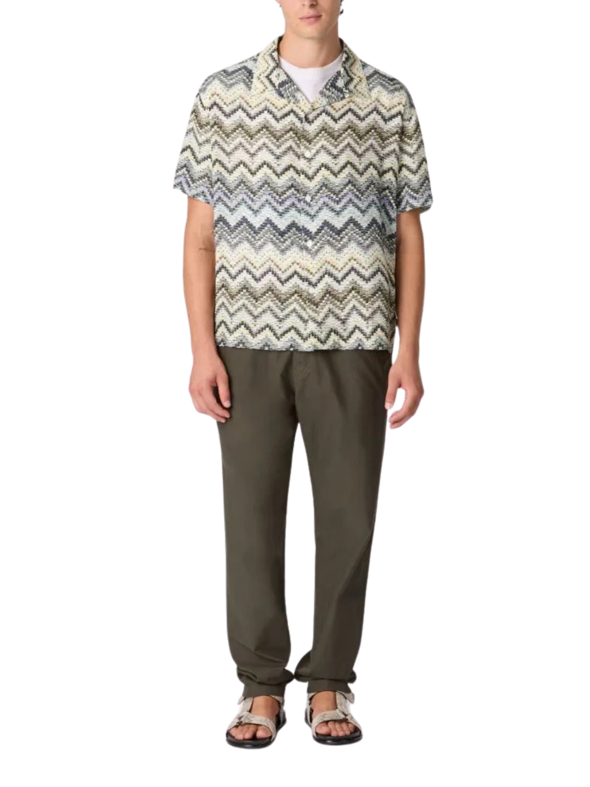 Short sleeve shirt