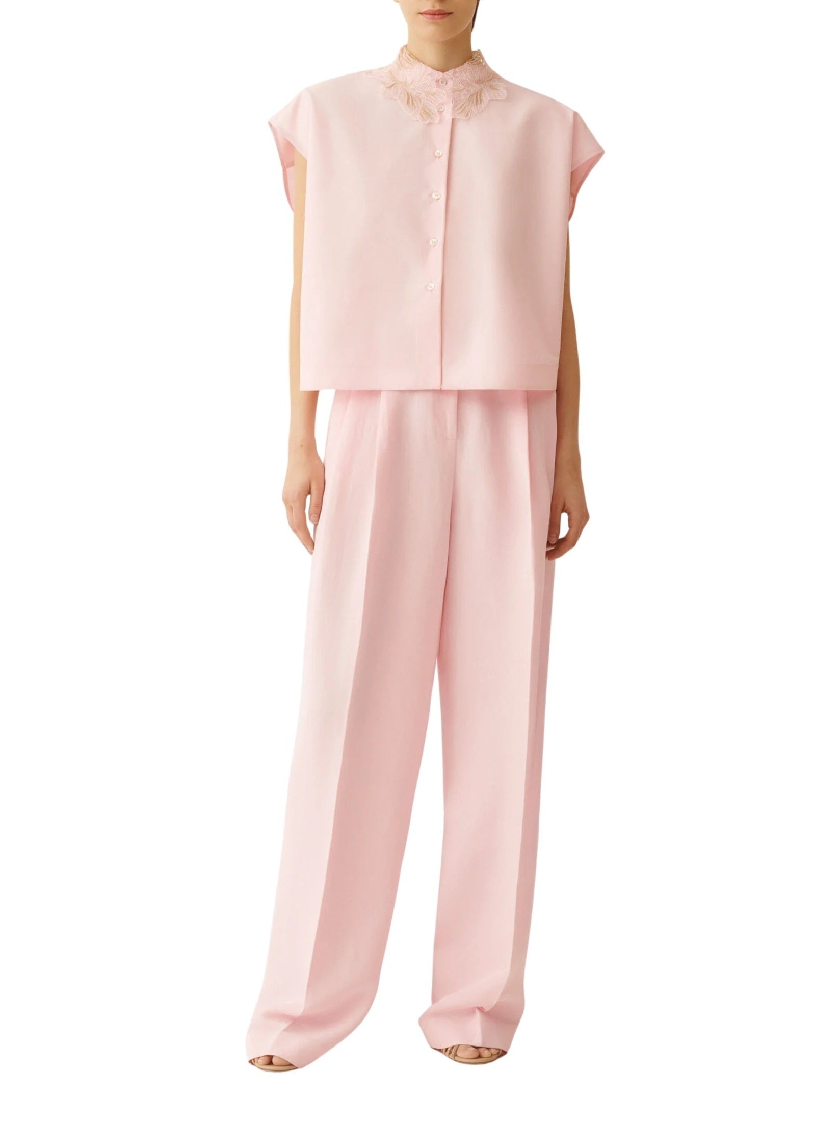 Sleeveless shirt in petal pink poplin