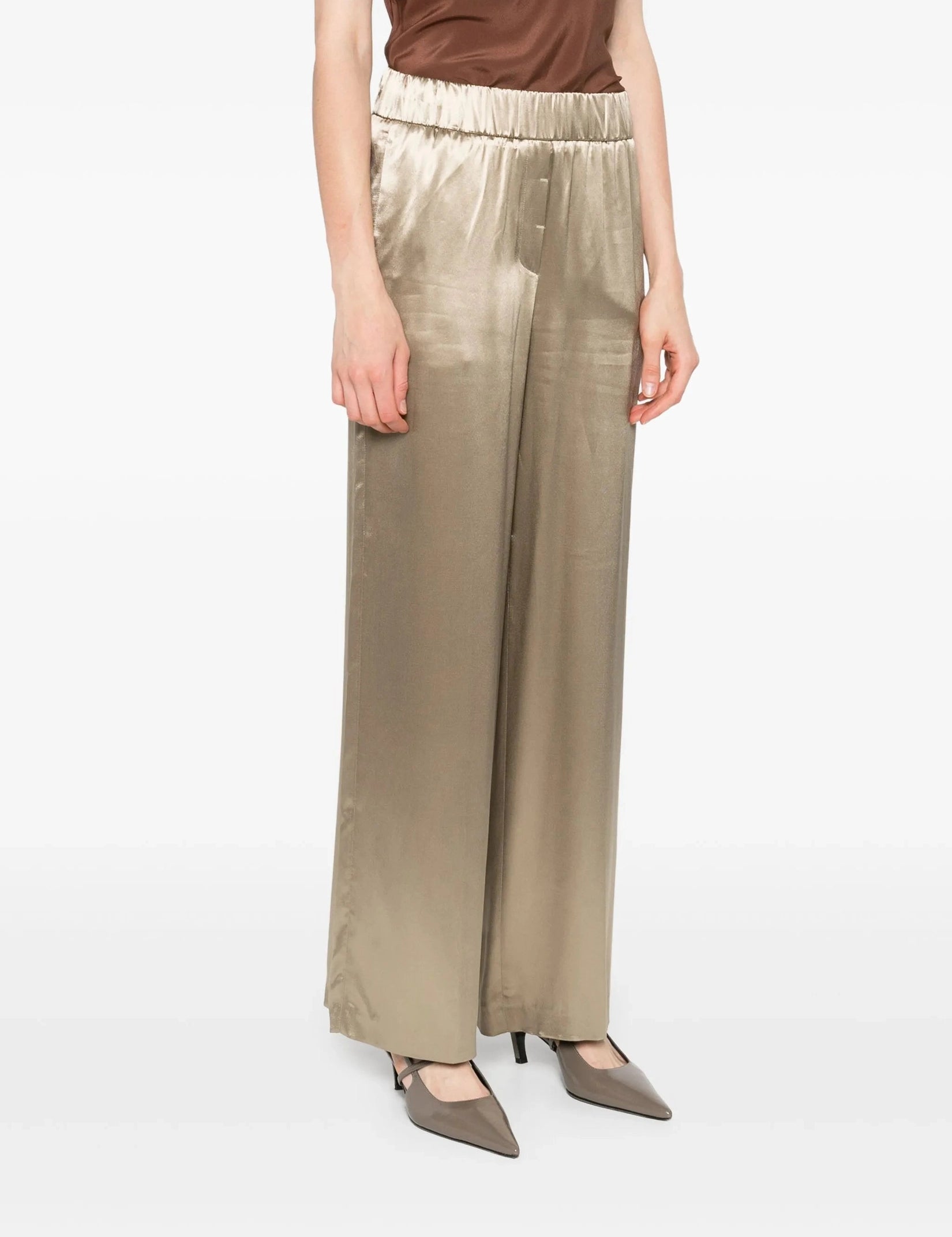 30544429_59716486_2048.webp