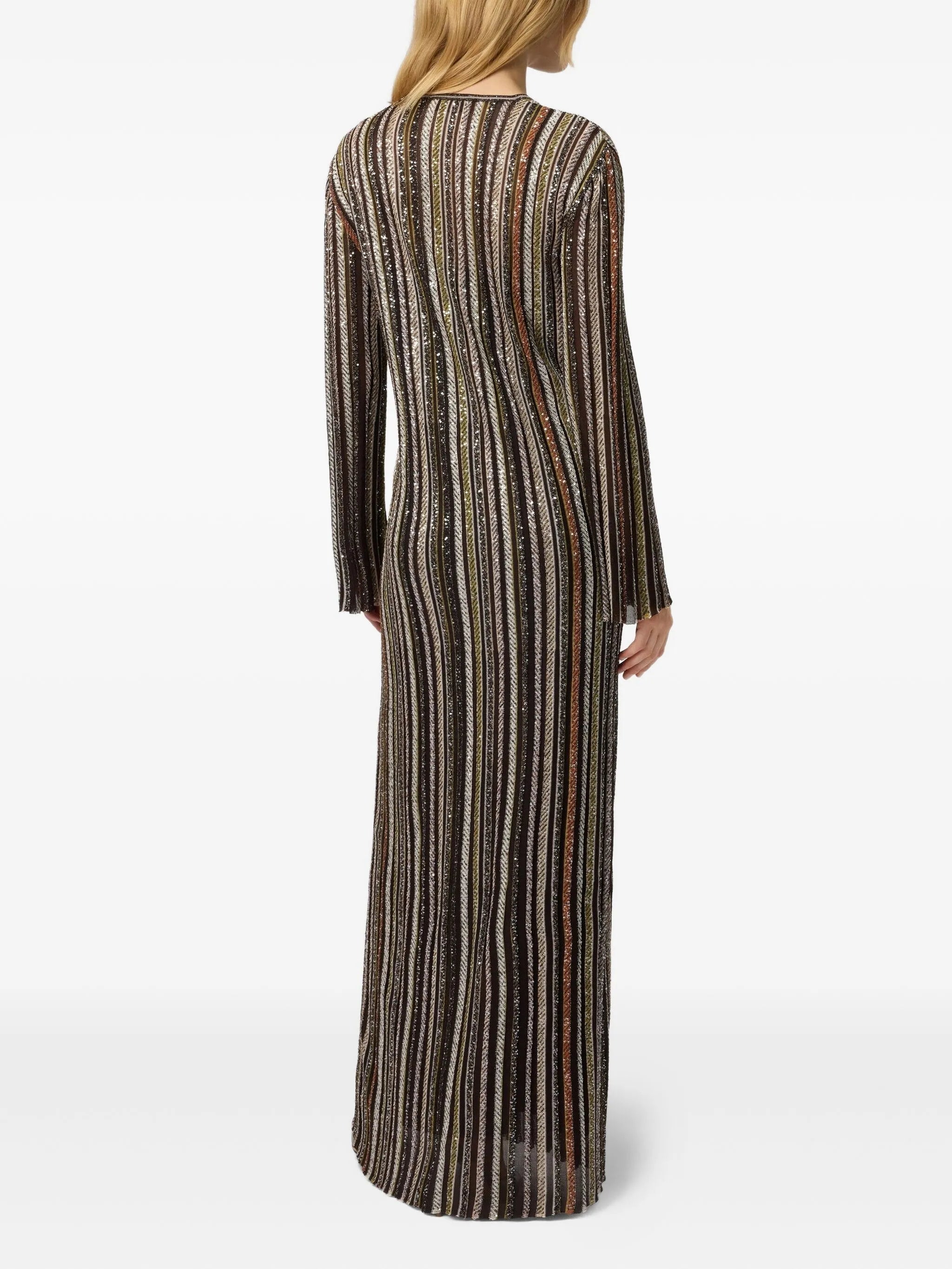 Long dress with v-neck and herringbone stripe knit