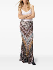 Flared long skirt in lace