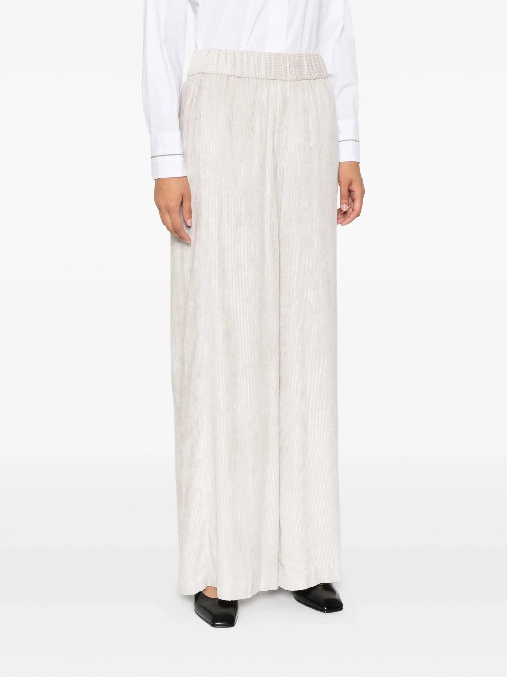 Woman trousers