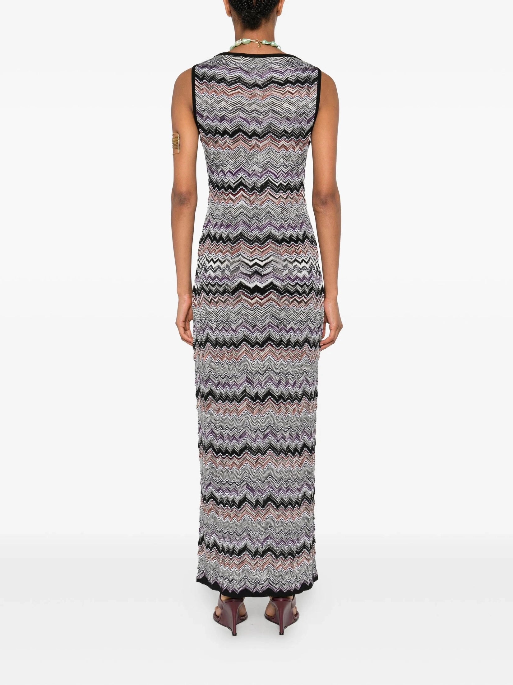 Sleeveless long dress