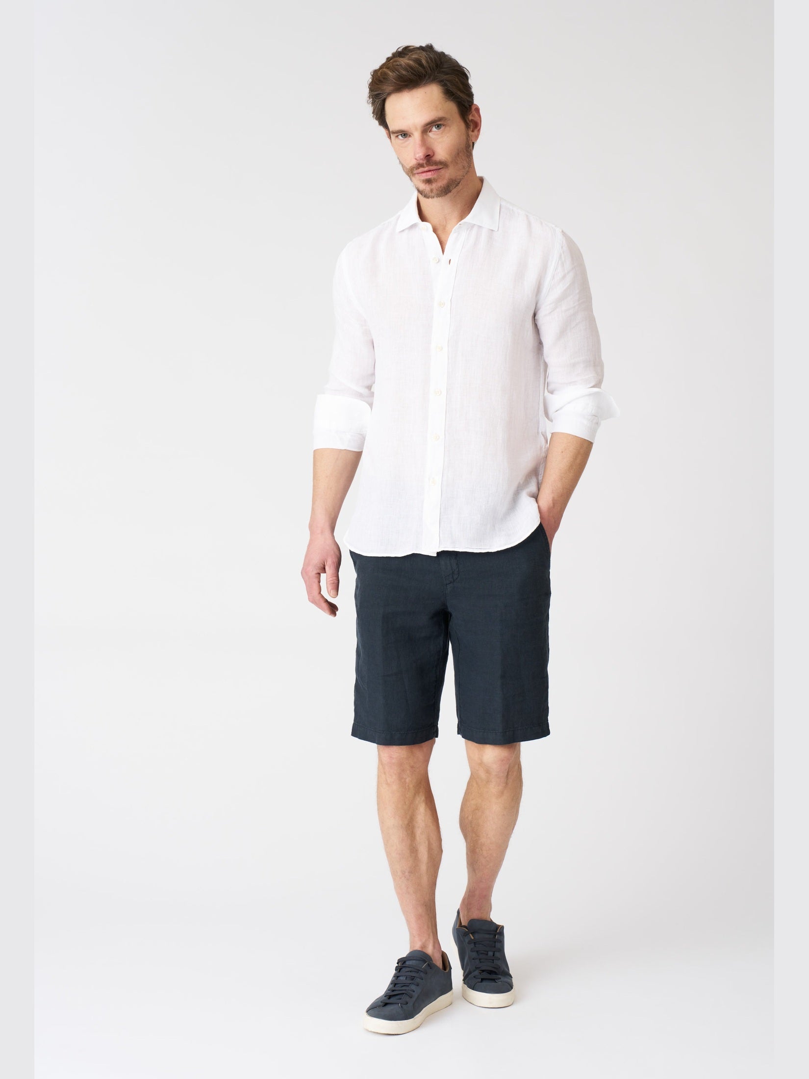 Long sleeve slim fit shirt