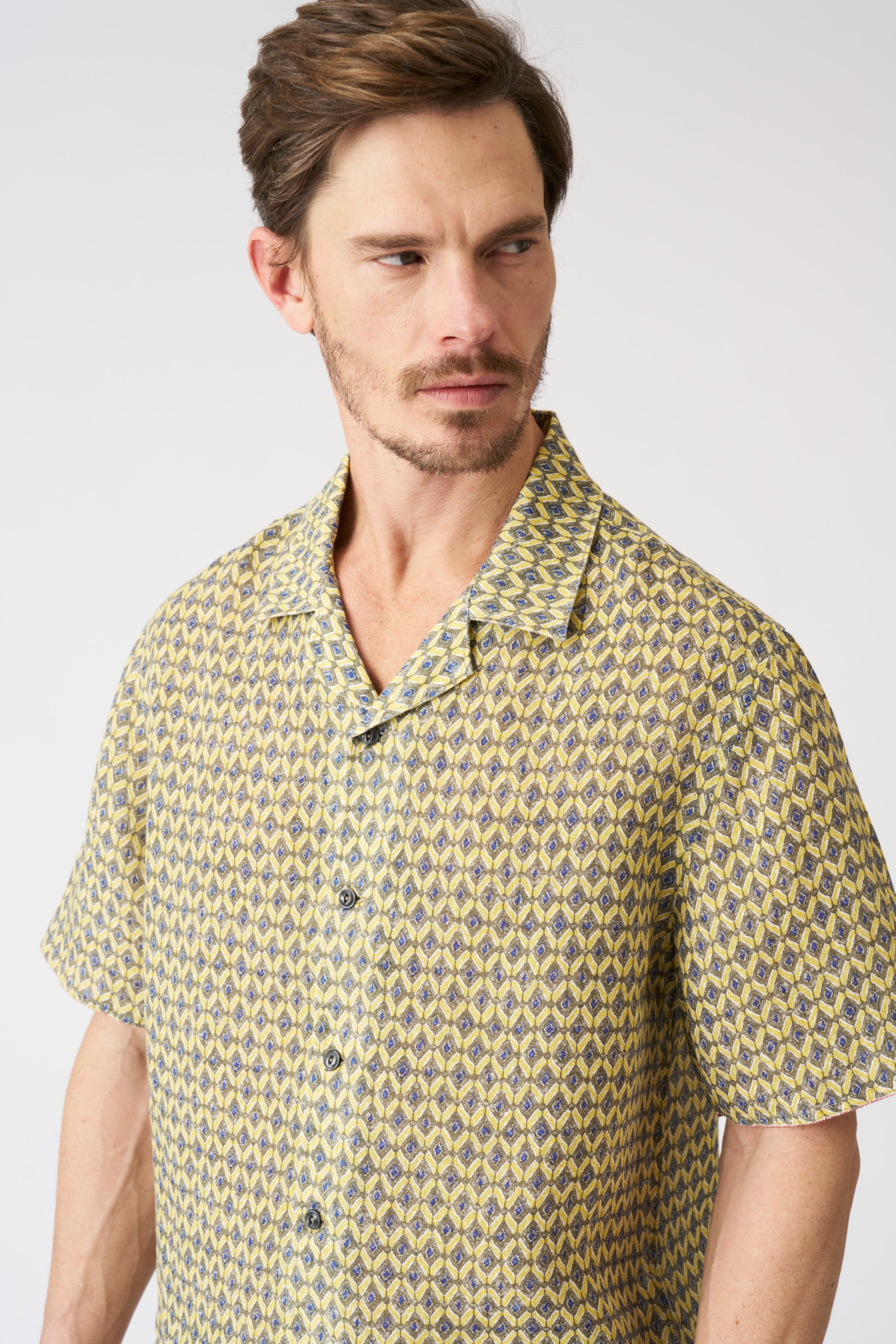 SHORT SLEEVE REGULAR FIT