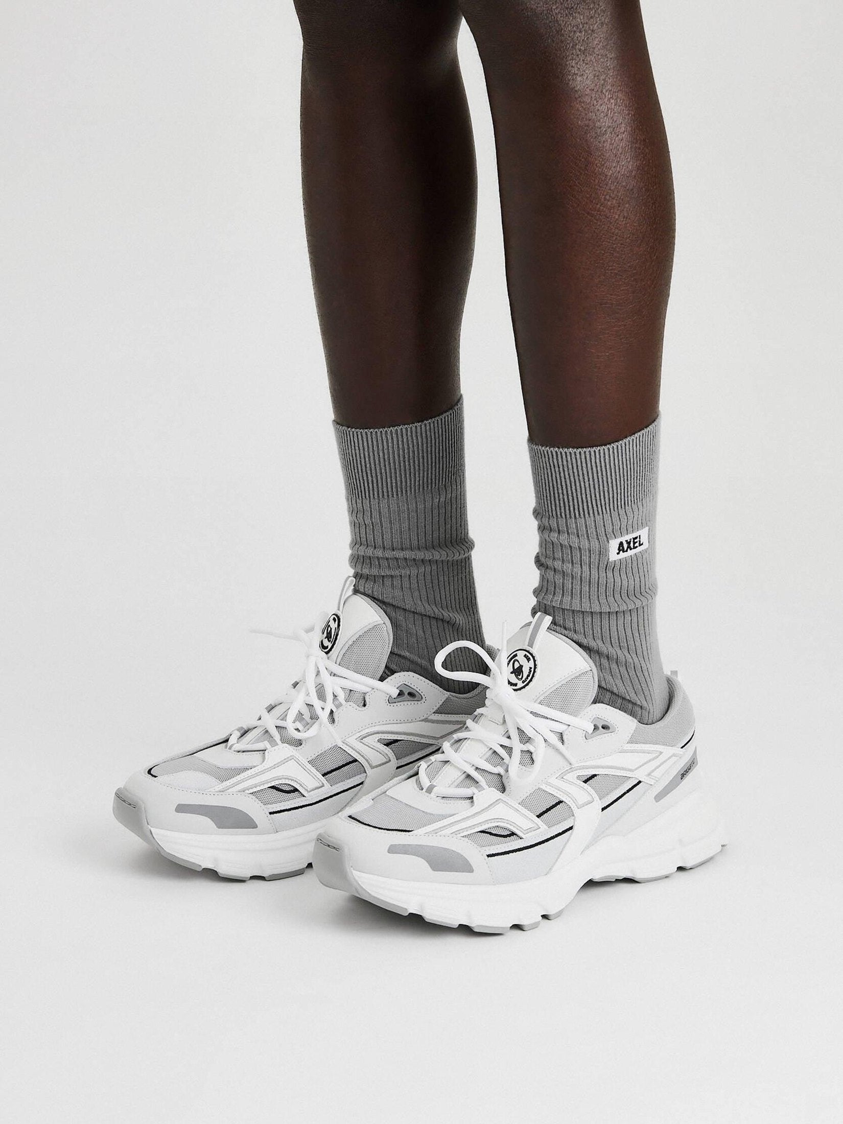 Marathon r-trail sneaker