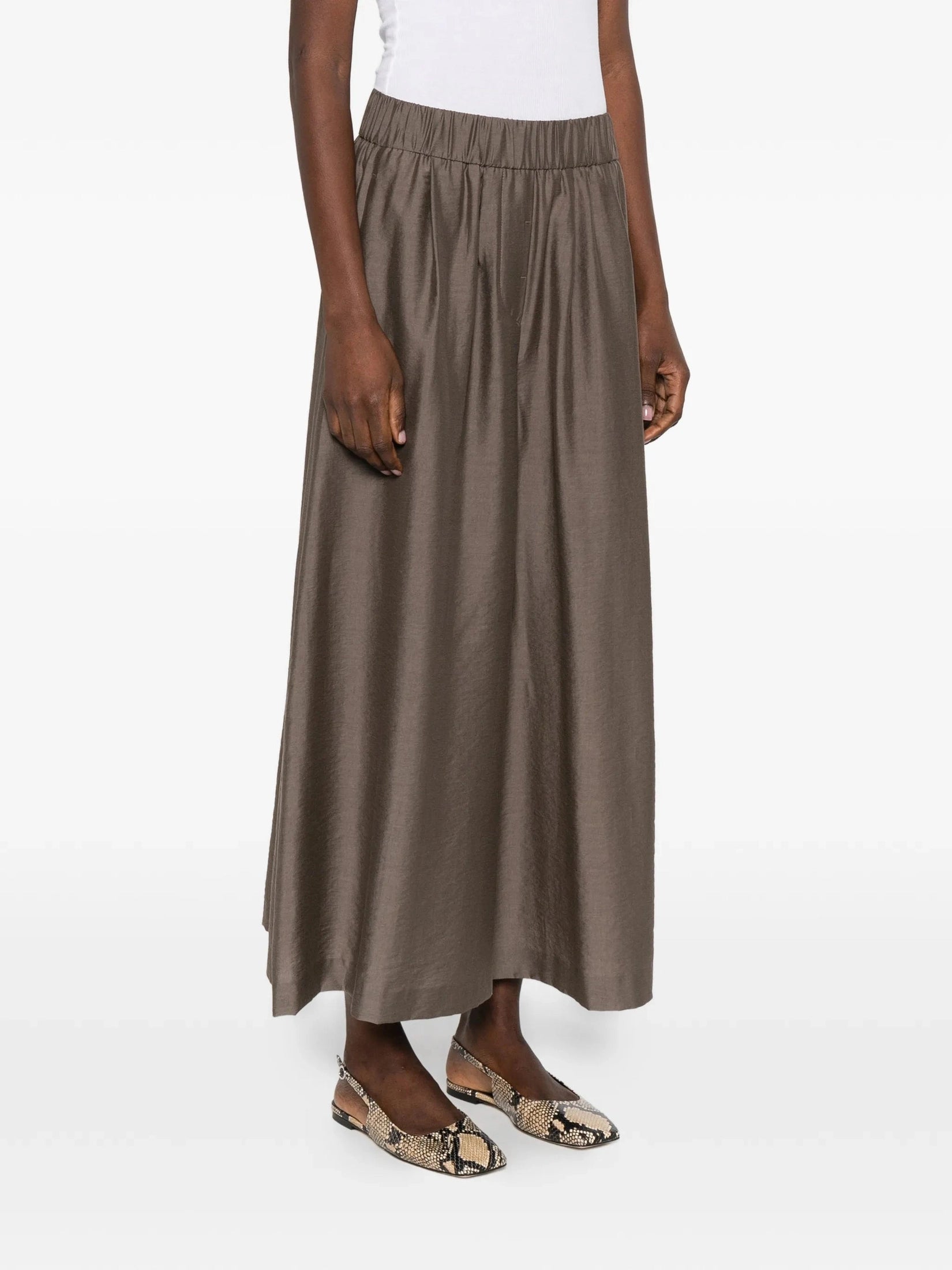Woman trousers