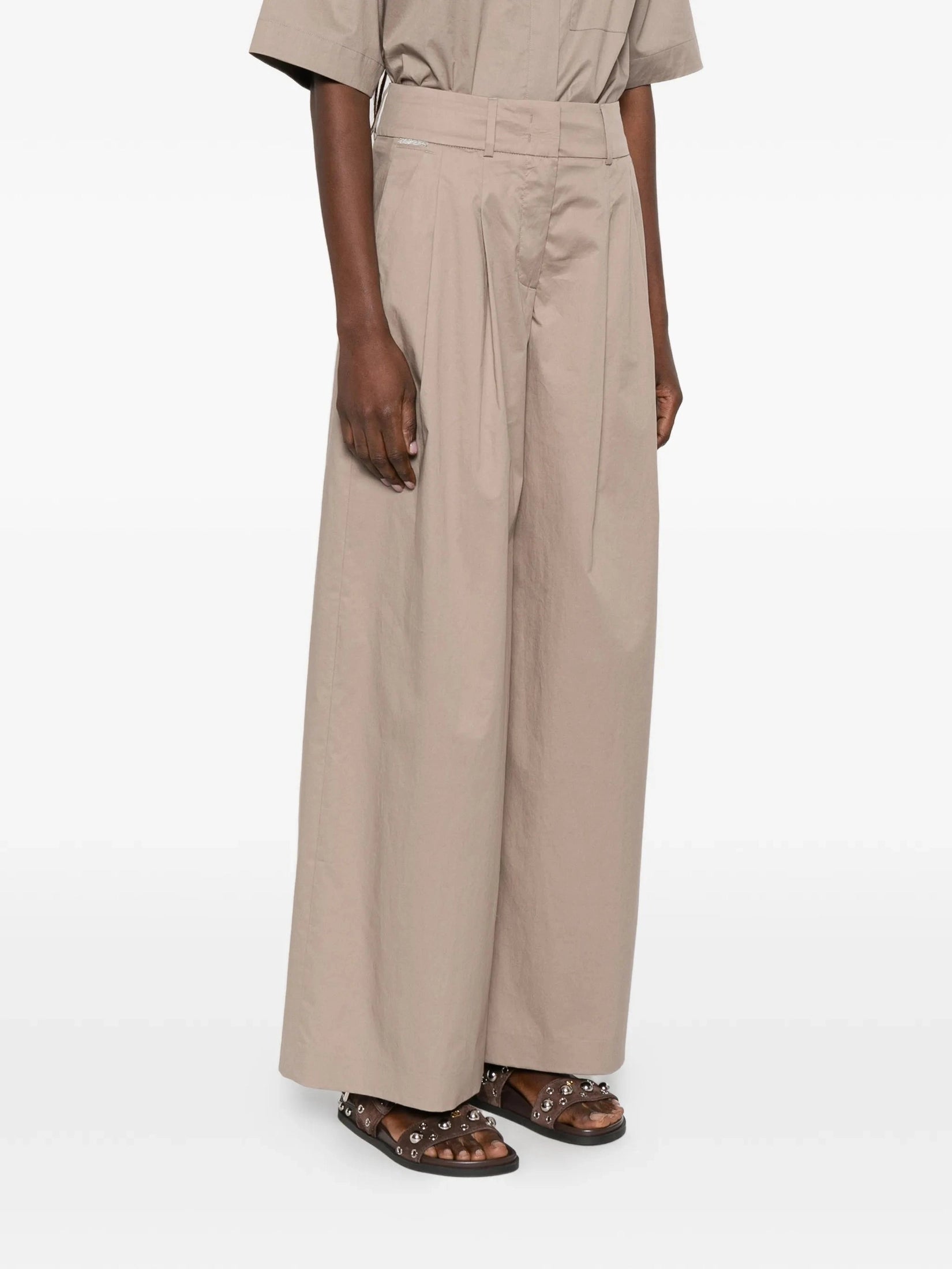 Woman trousers