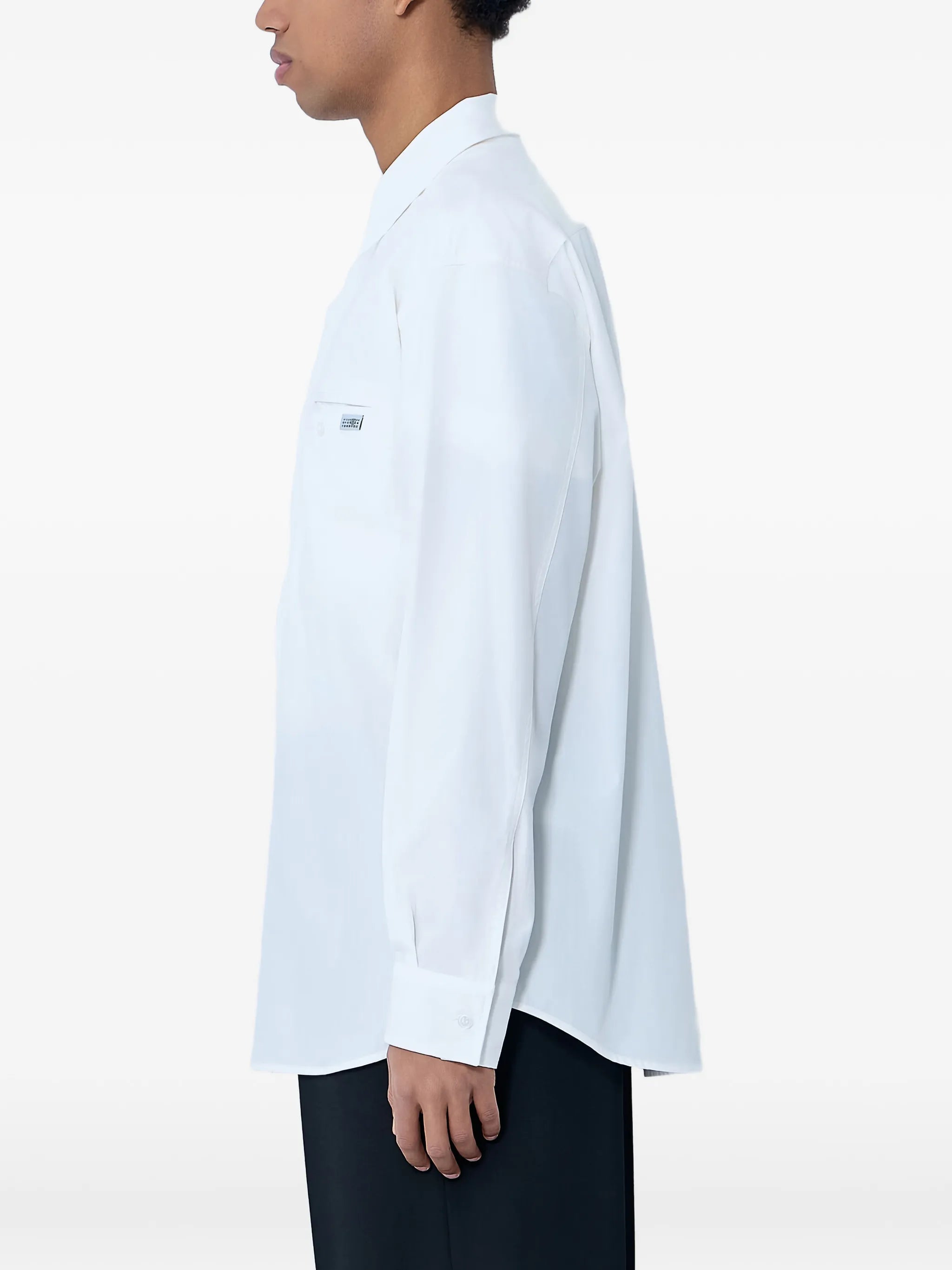 Long-sleeved shirt