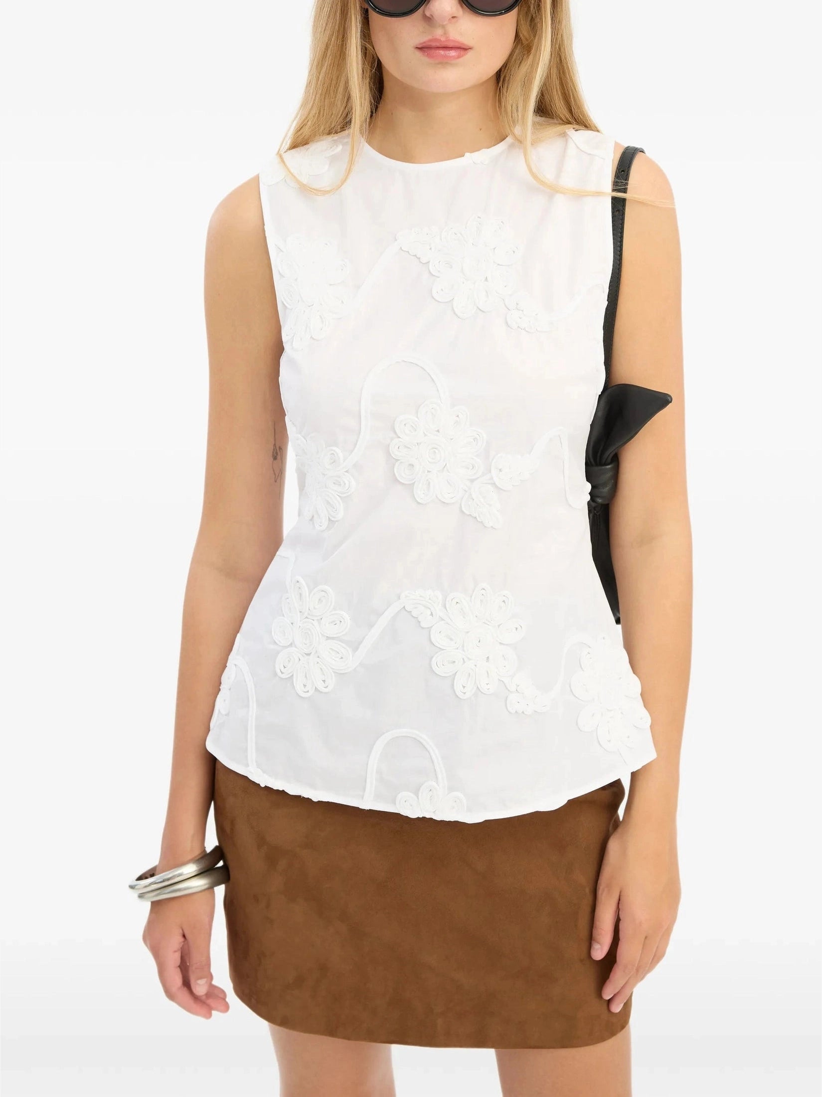 Flower sleeveless top