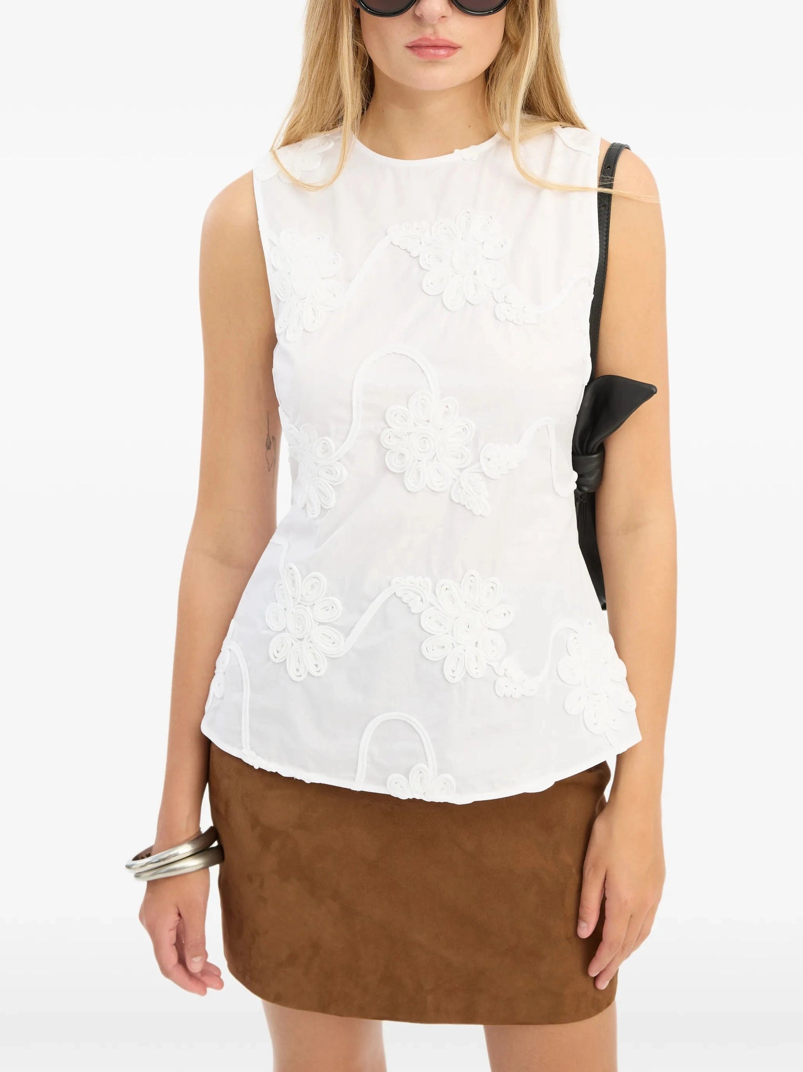 Flower sleeveless top
