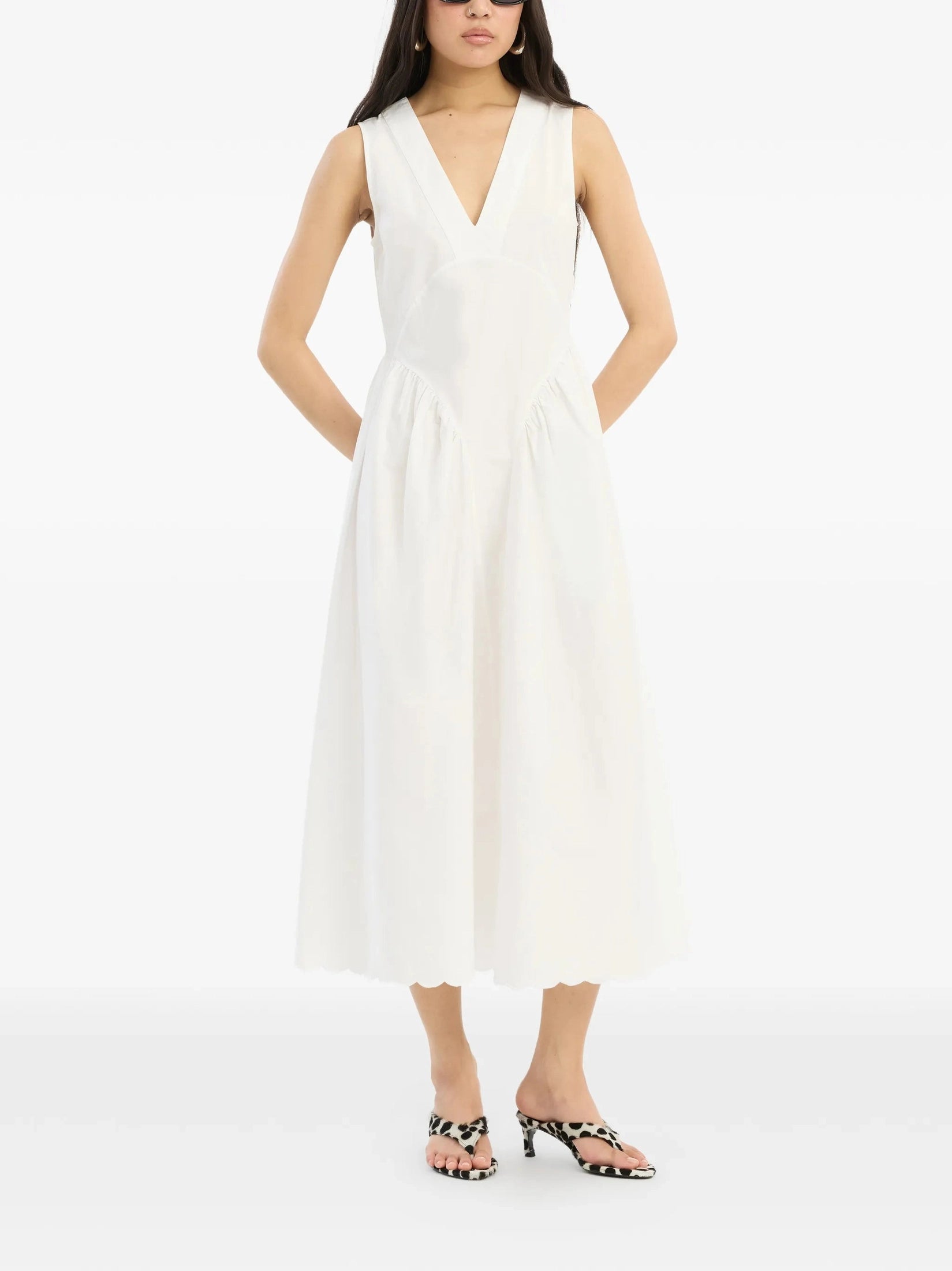 Sleeveless midi dress