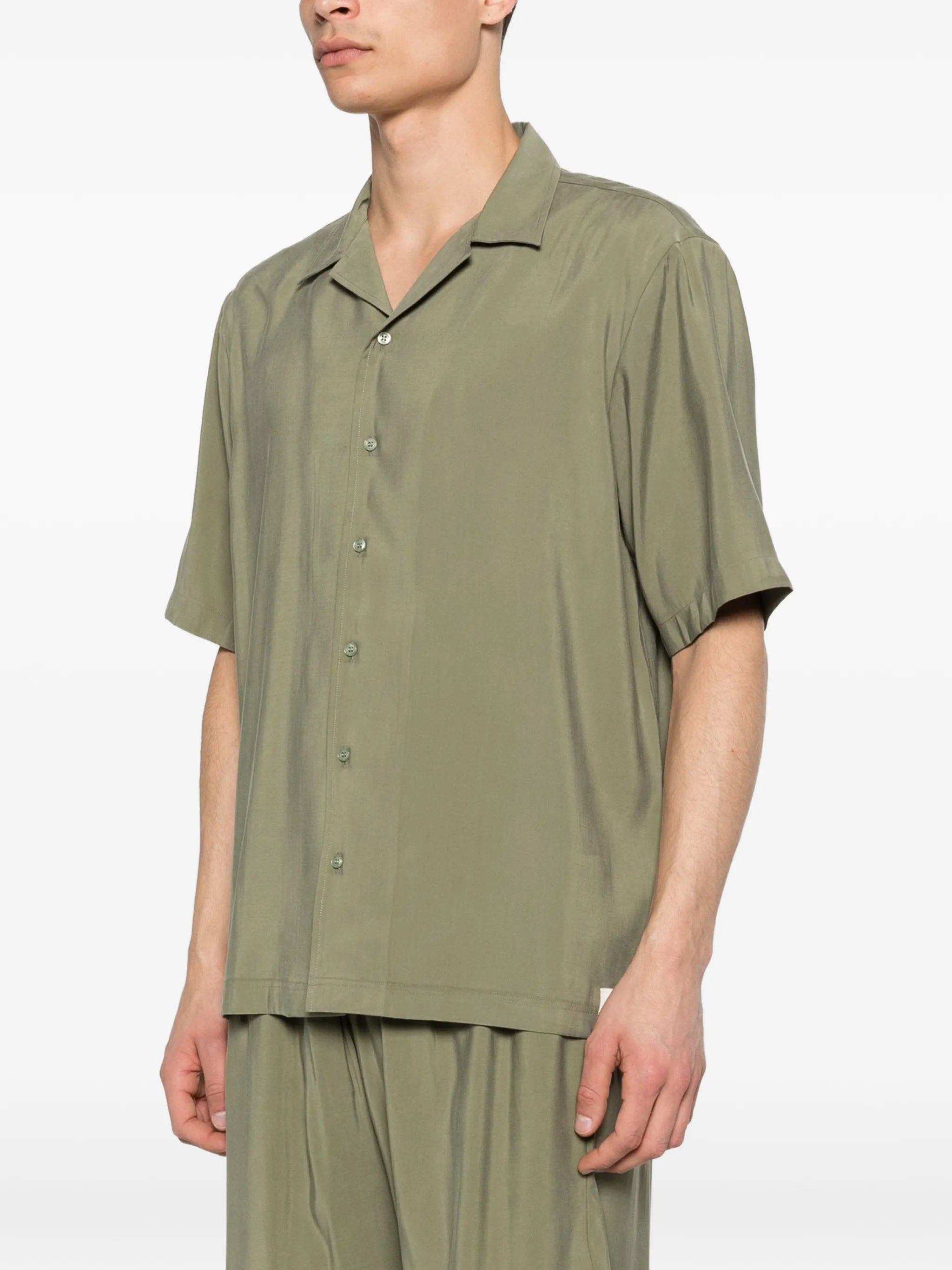 Camp-collar short-sleeve shirt