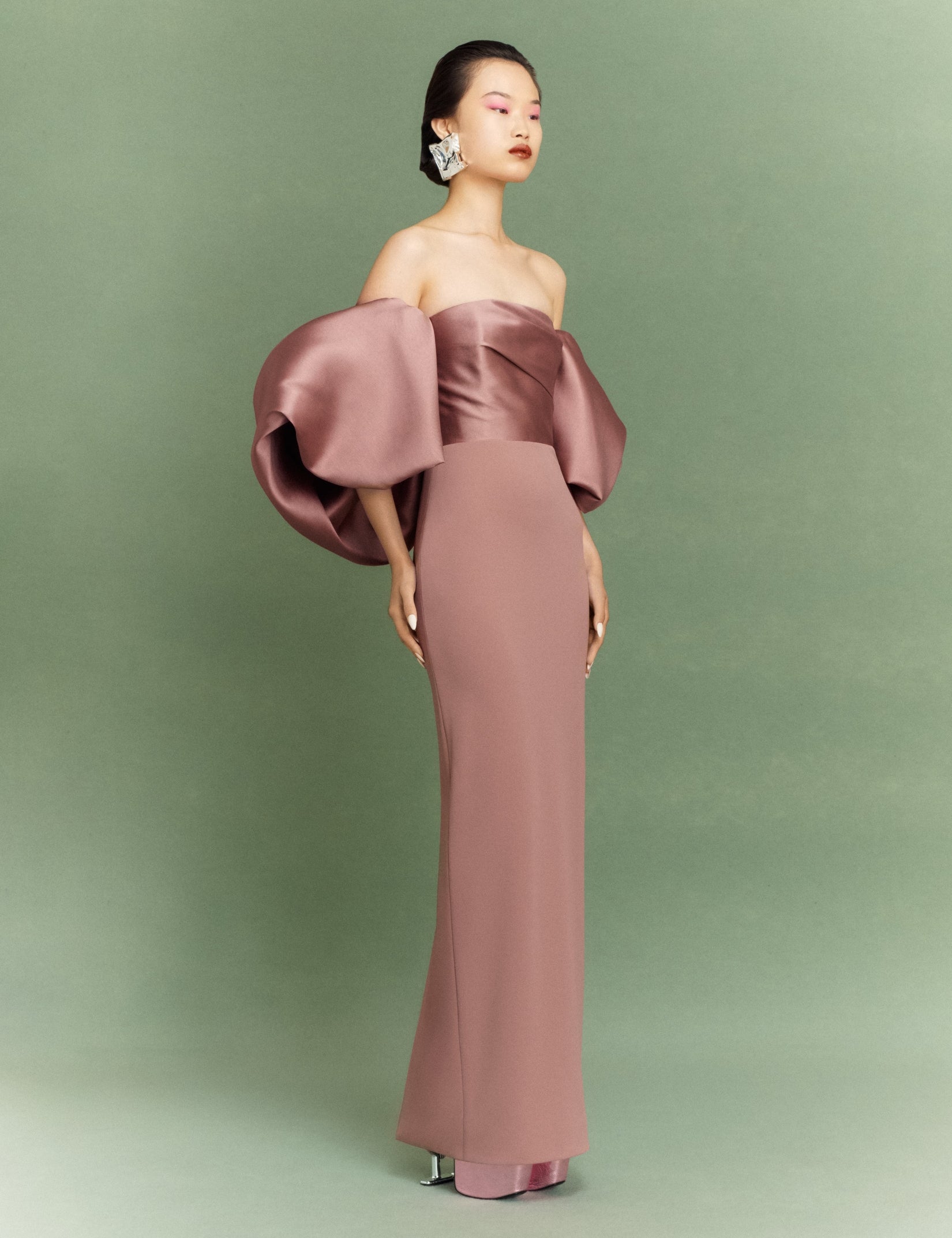 37_OS43018_FLORIS_MAXI_DRESS_COCOA_023_R1.jpg