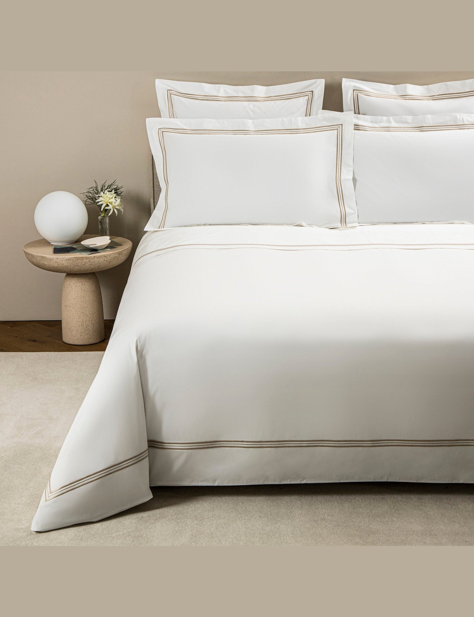 3FR6325E3491-BE79_SN000944_CLOSEUP001_WHOLESALE_1fe0bed4-2532-4427-94c9-2cc1a2ce4a06.jpg