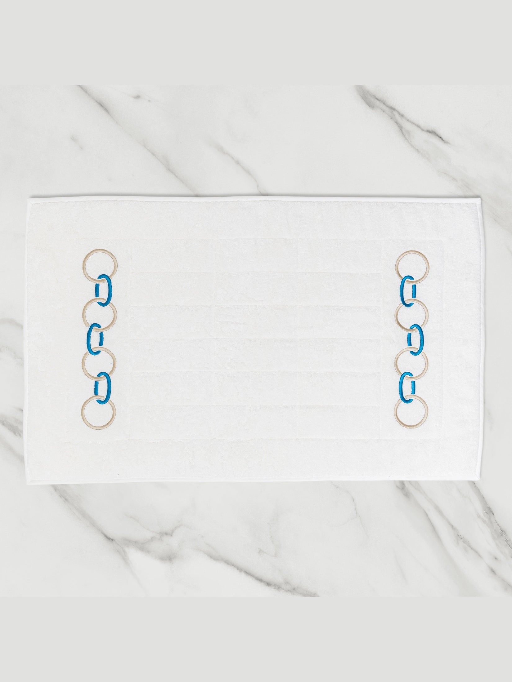 Links embroidery bath mat