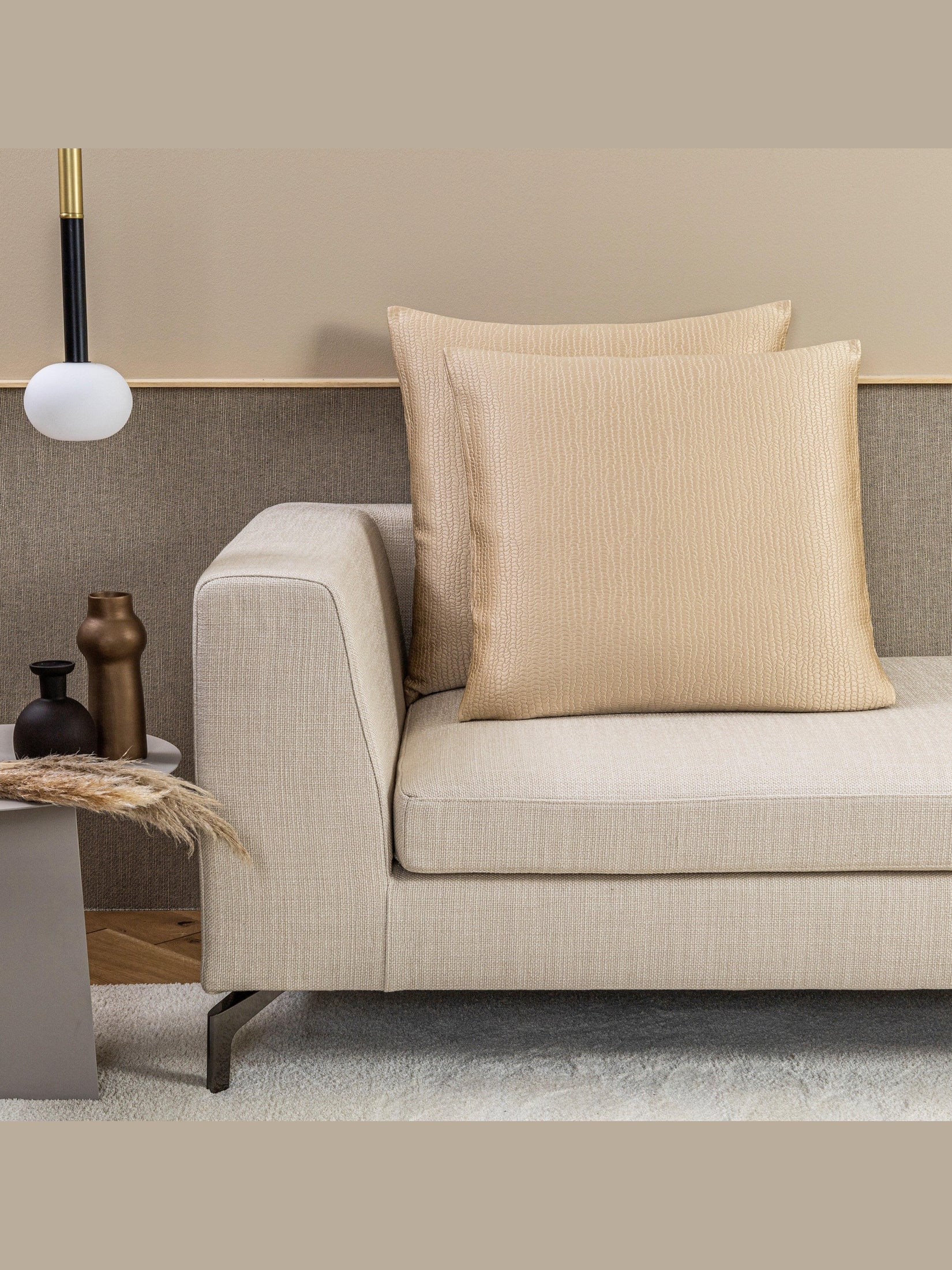 Lux. earth cushion