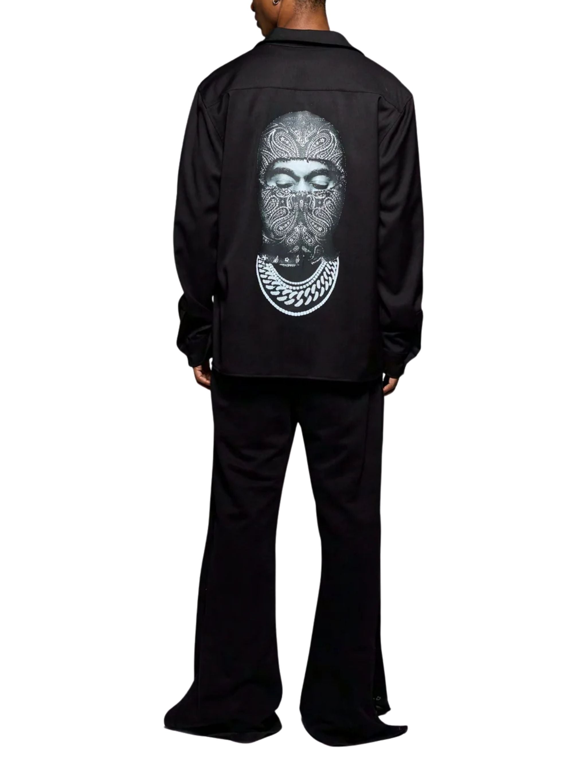 L-SLEEVE W-MASK ON BACK