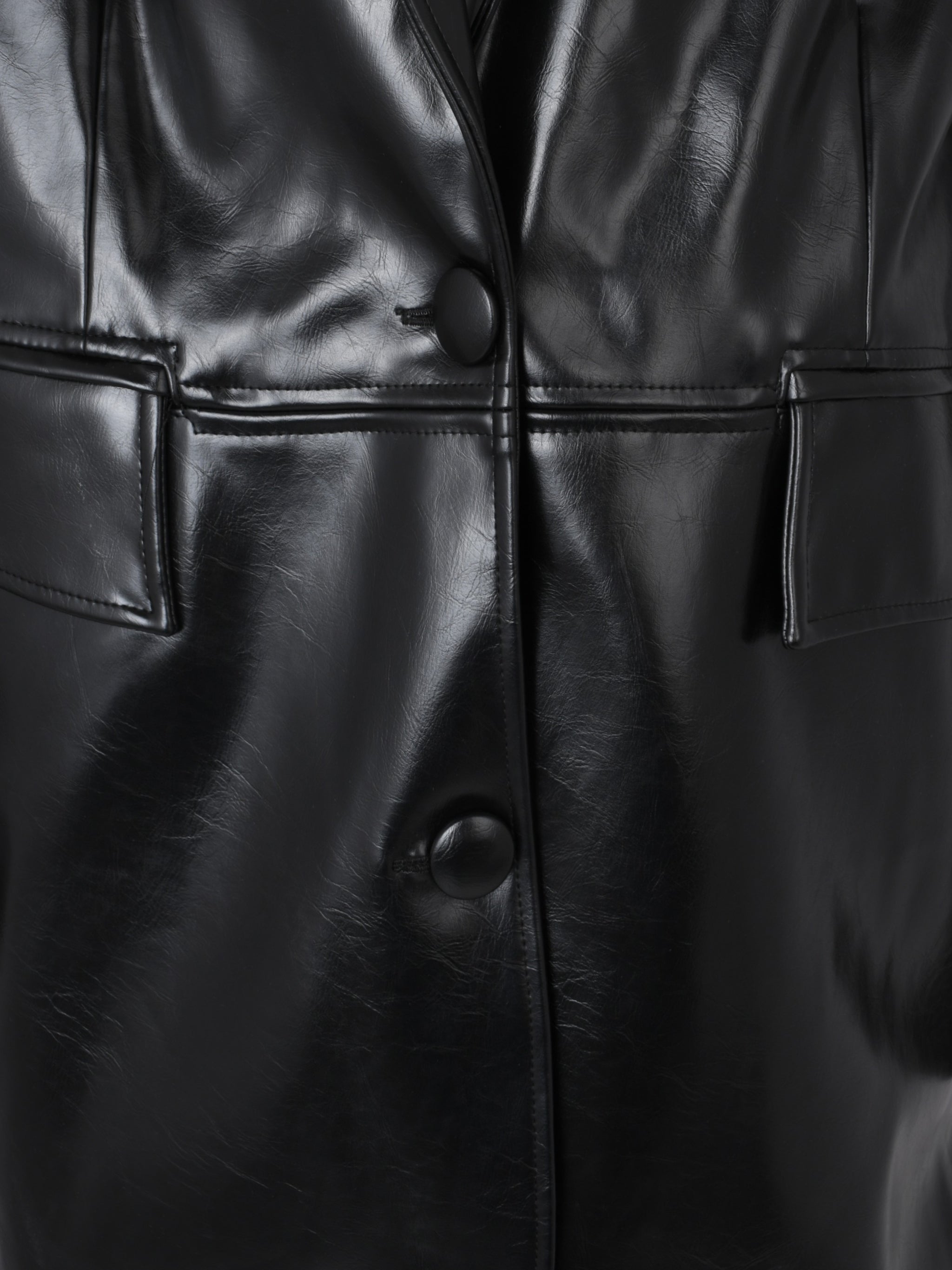 BLACK LEATHER JACKET