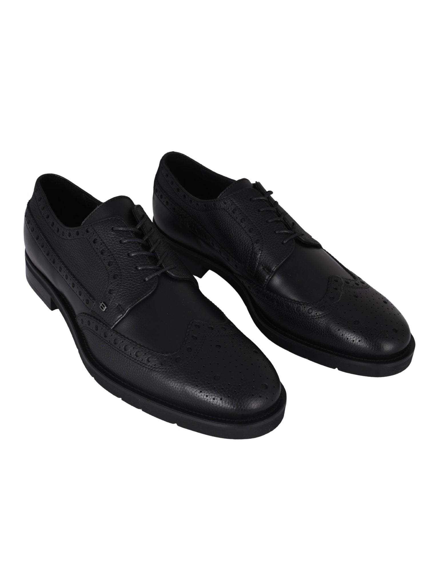 Black leather and tumbled leather lace-up shoe