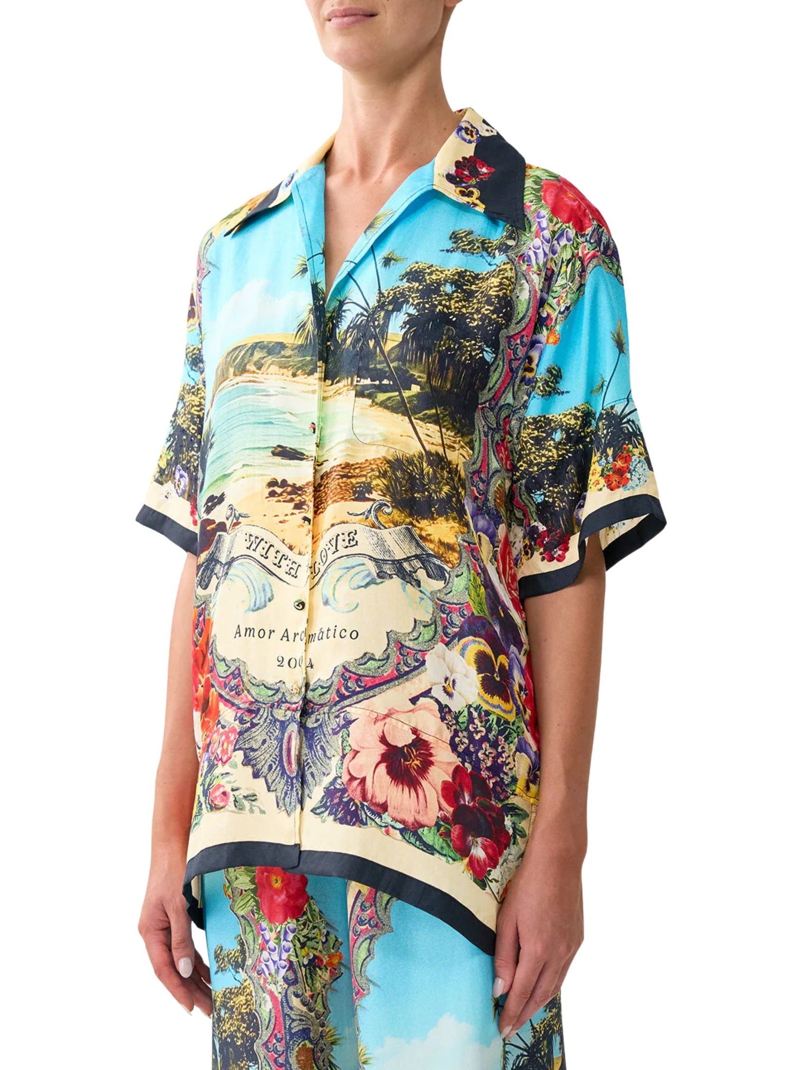 Oversized shirt with pocket