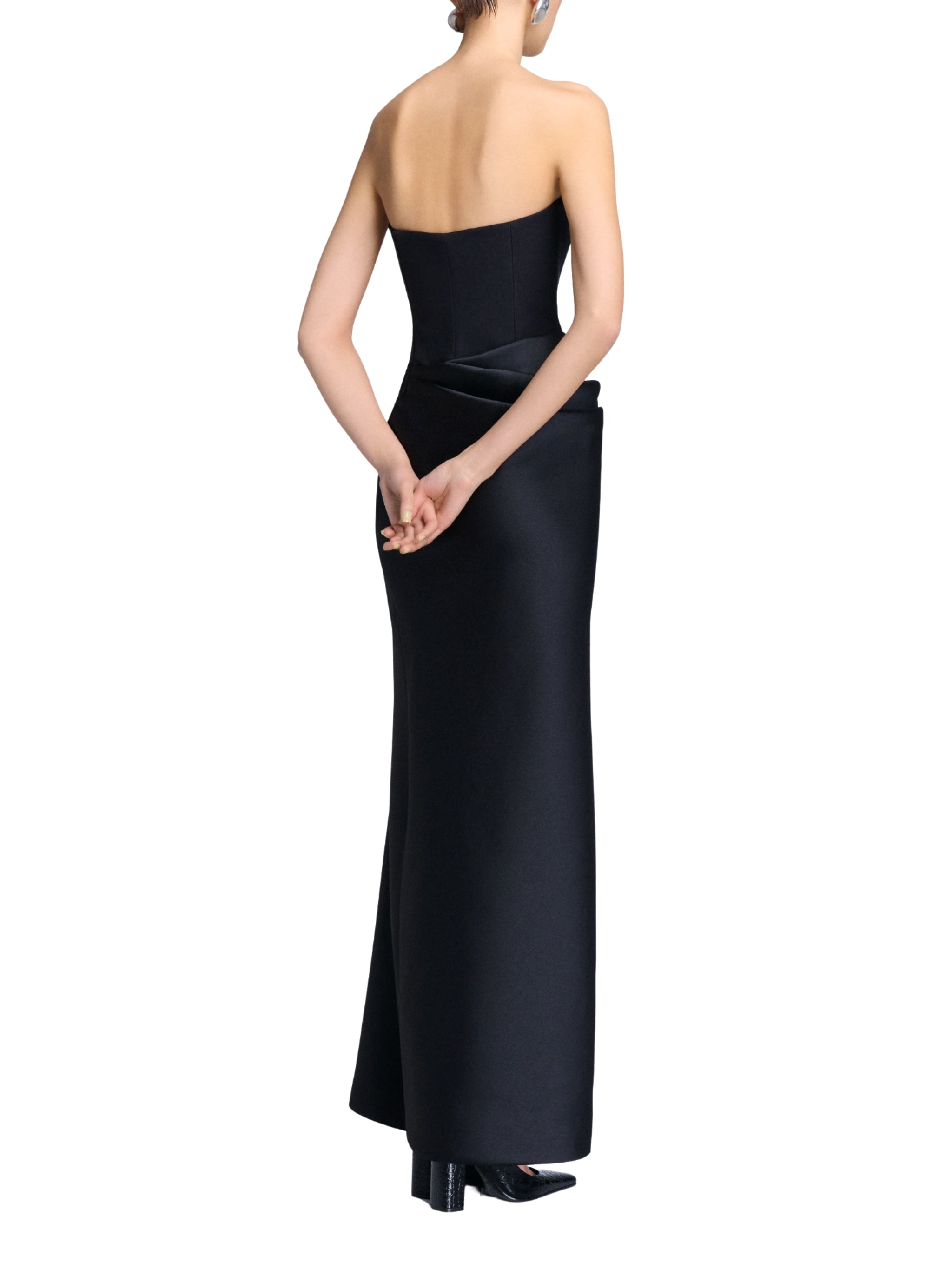 The Seri Maxi Dress in Black