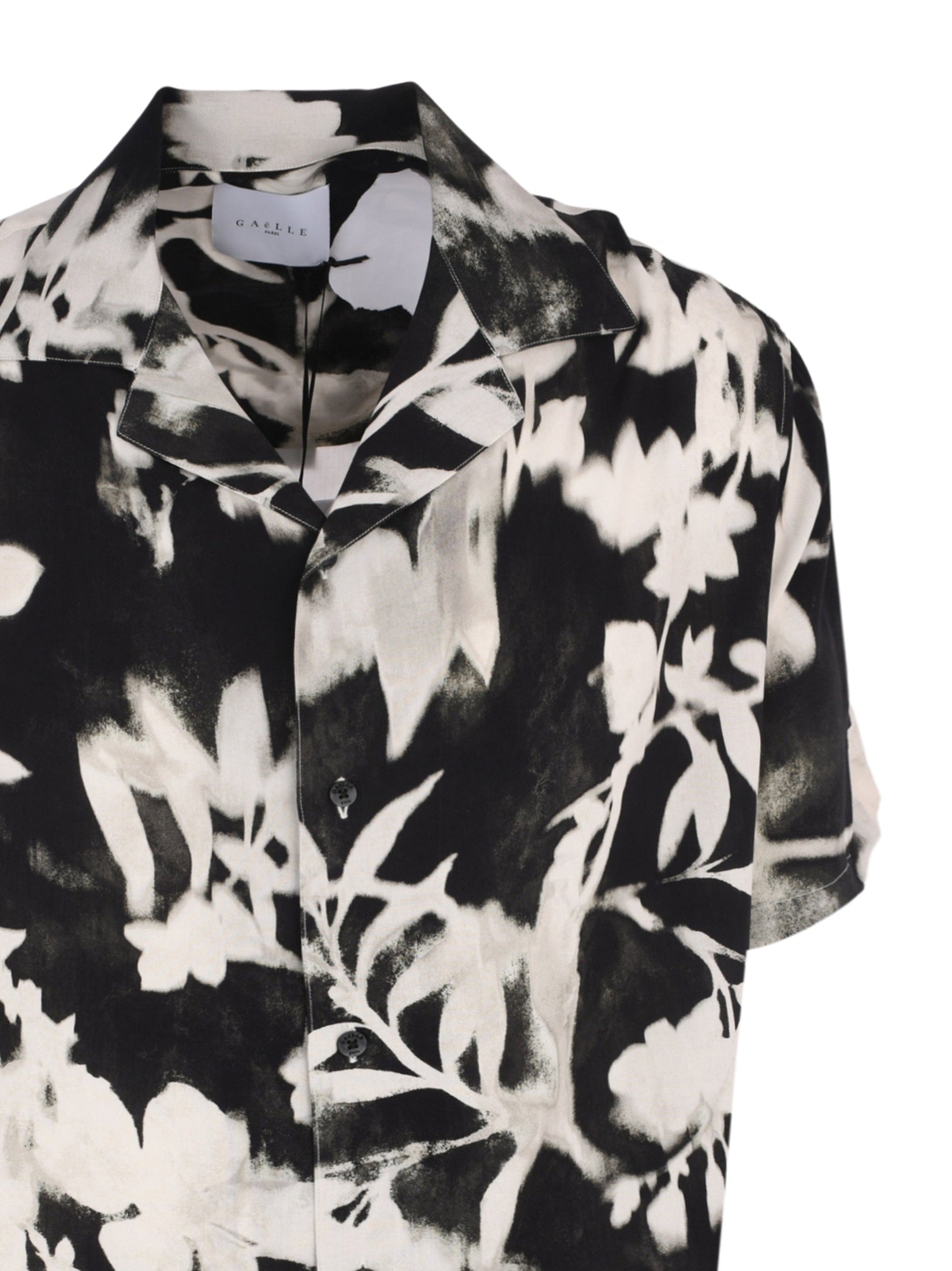 Half sleeve shirt