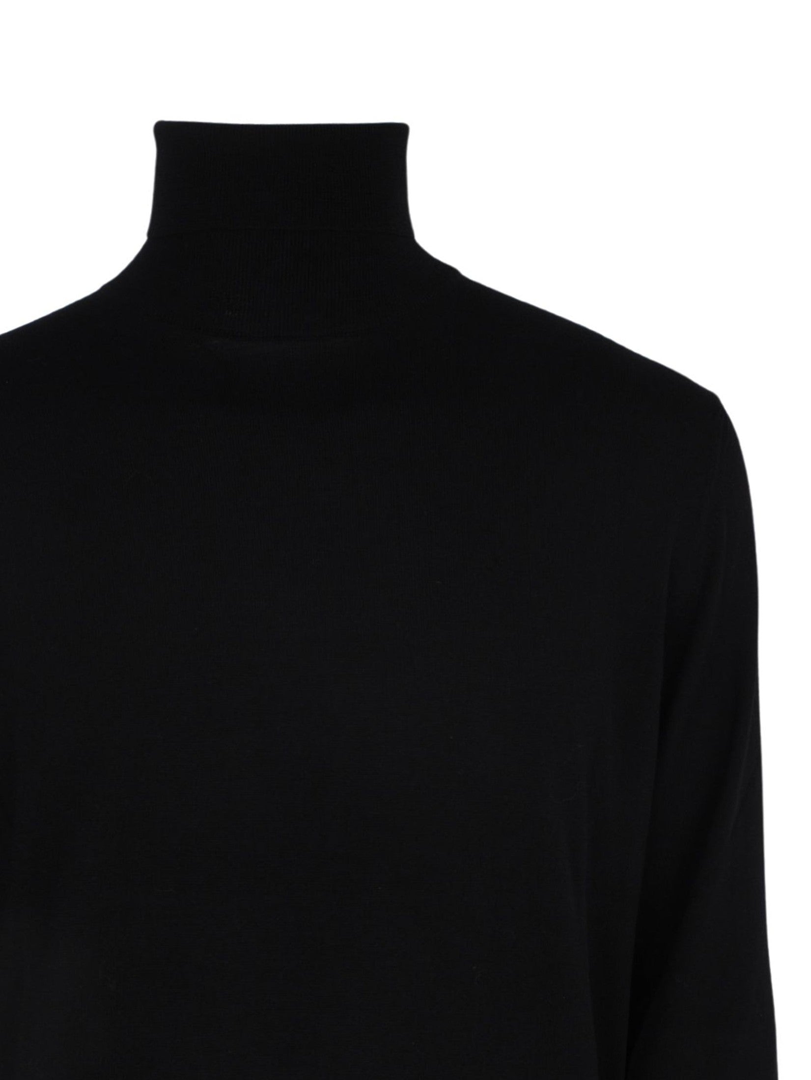 Long sleeve turtle neck men's sweater
