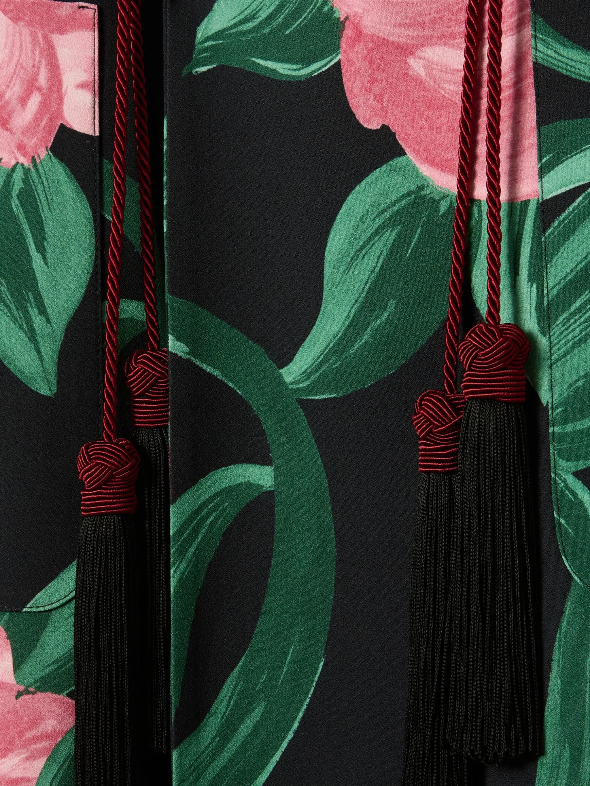 Duster Coat Peony Black In Sablé Satin