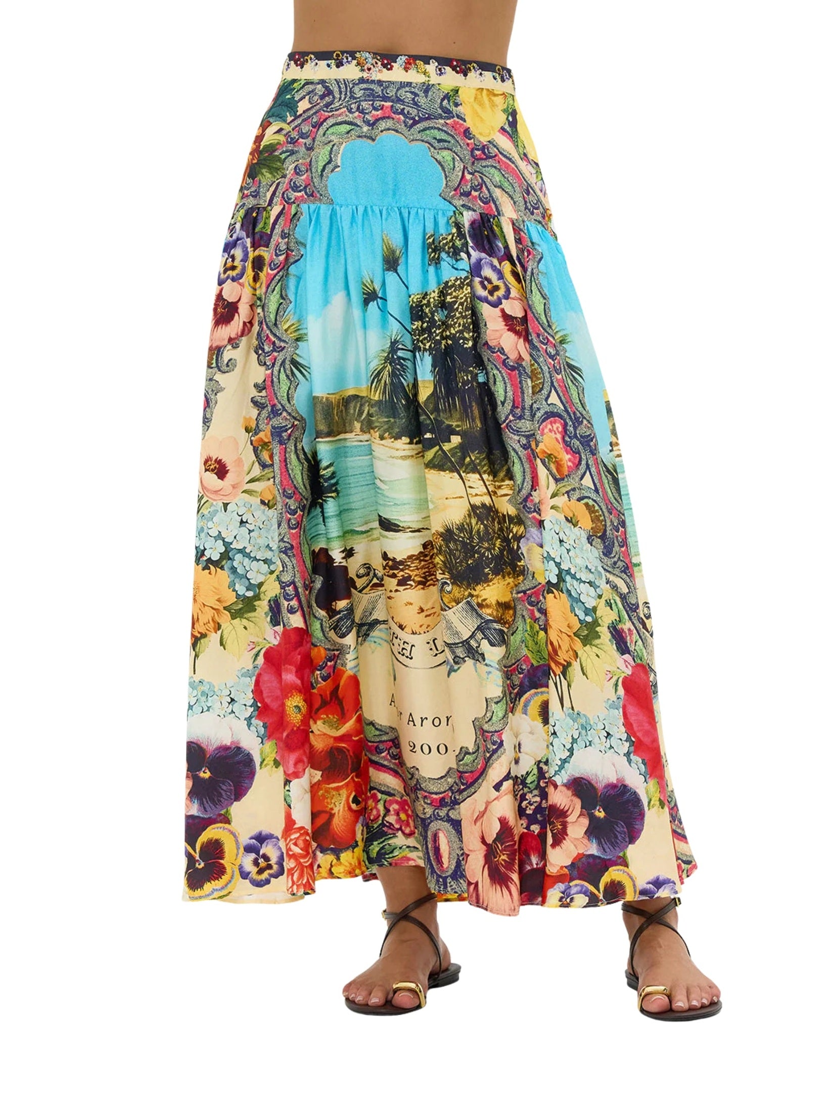 Fitted waist gathered skirt