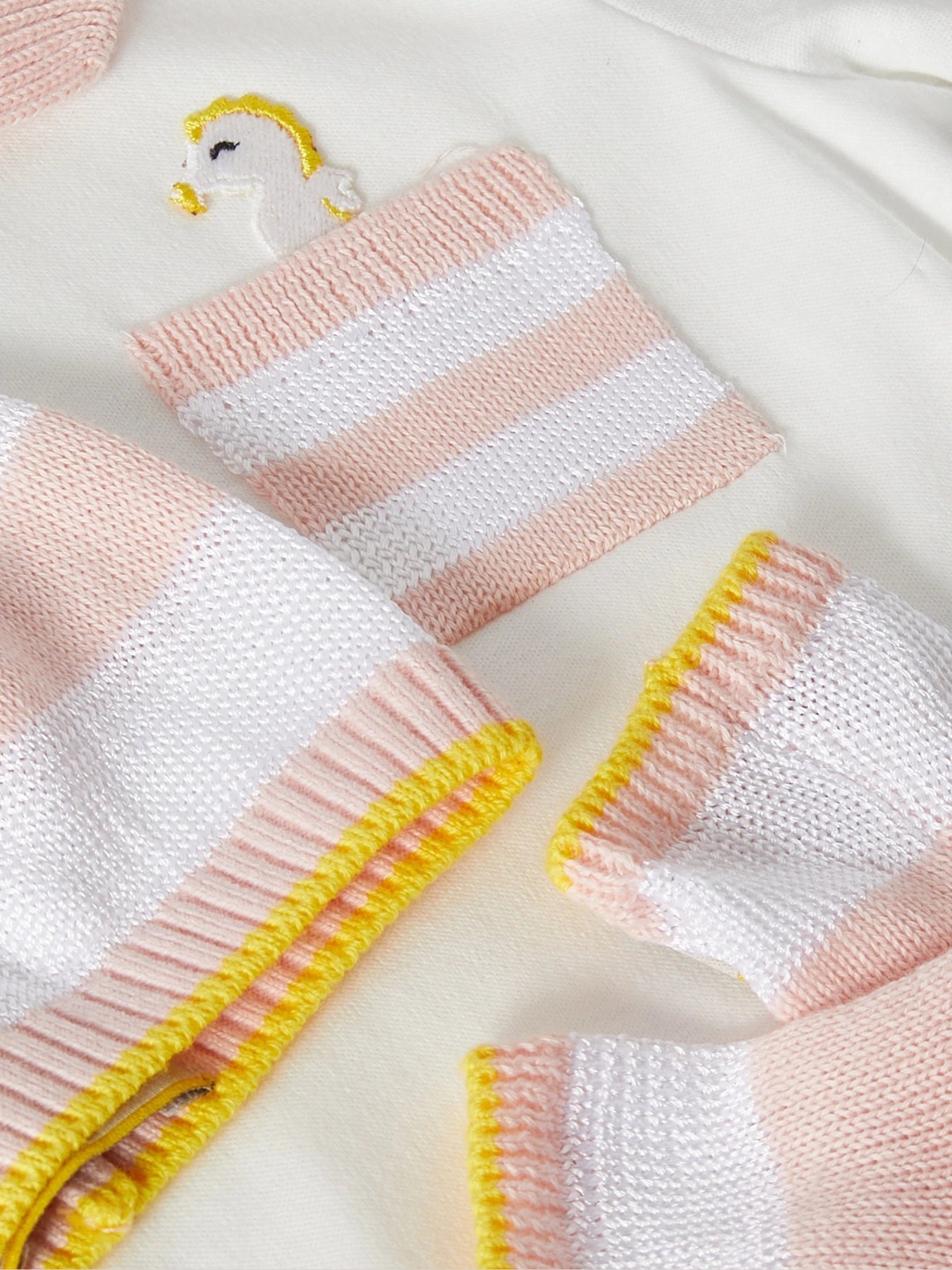 Gensami baby gift box – striped stitch set