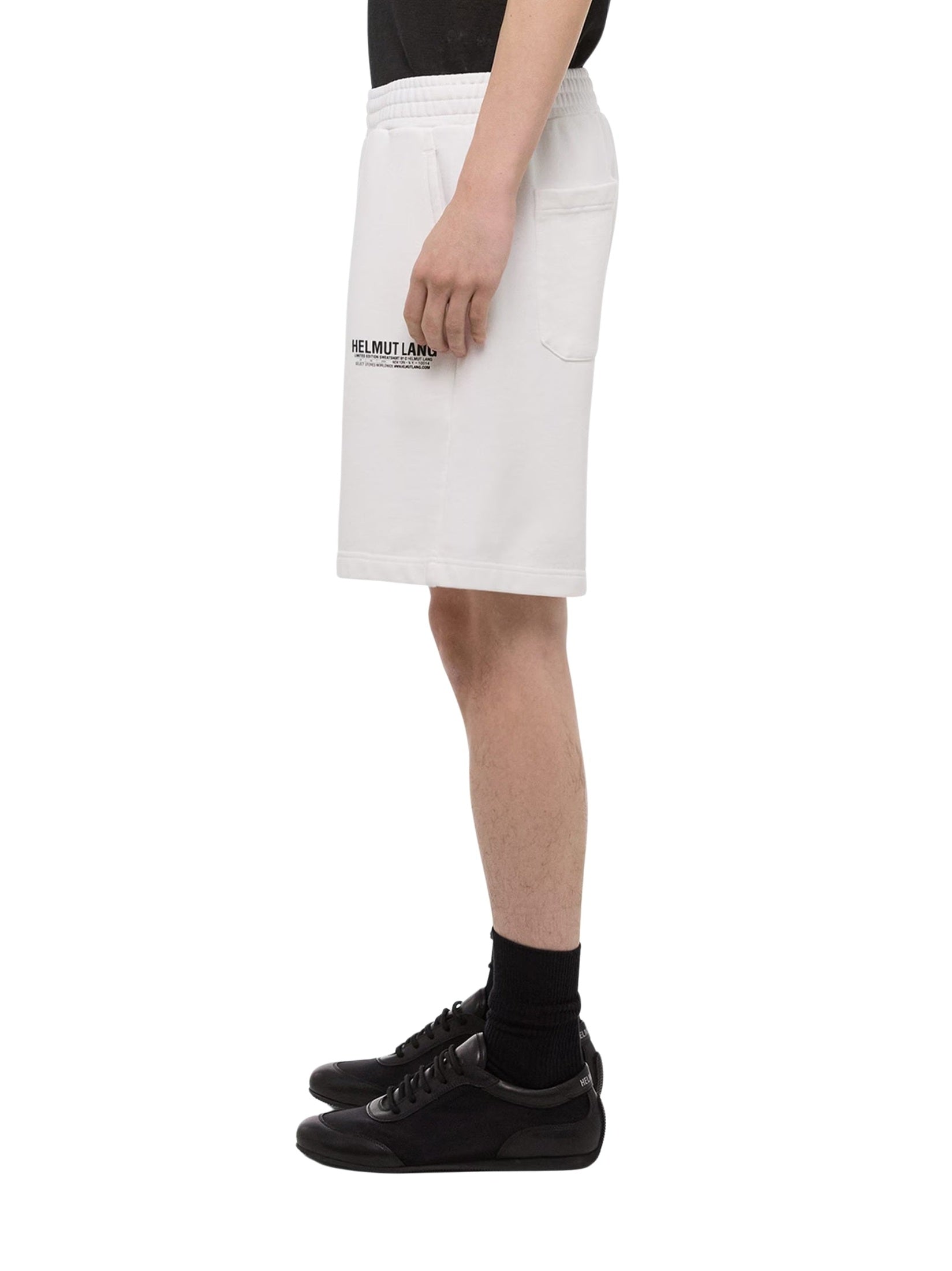 Capsule short.light
