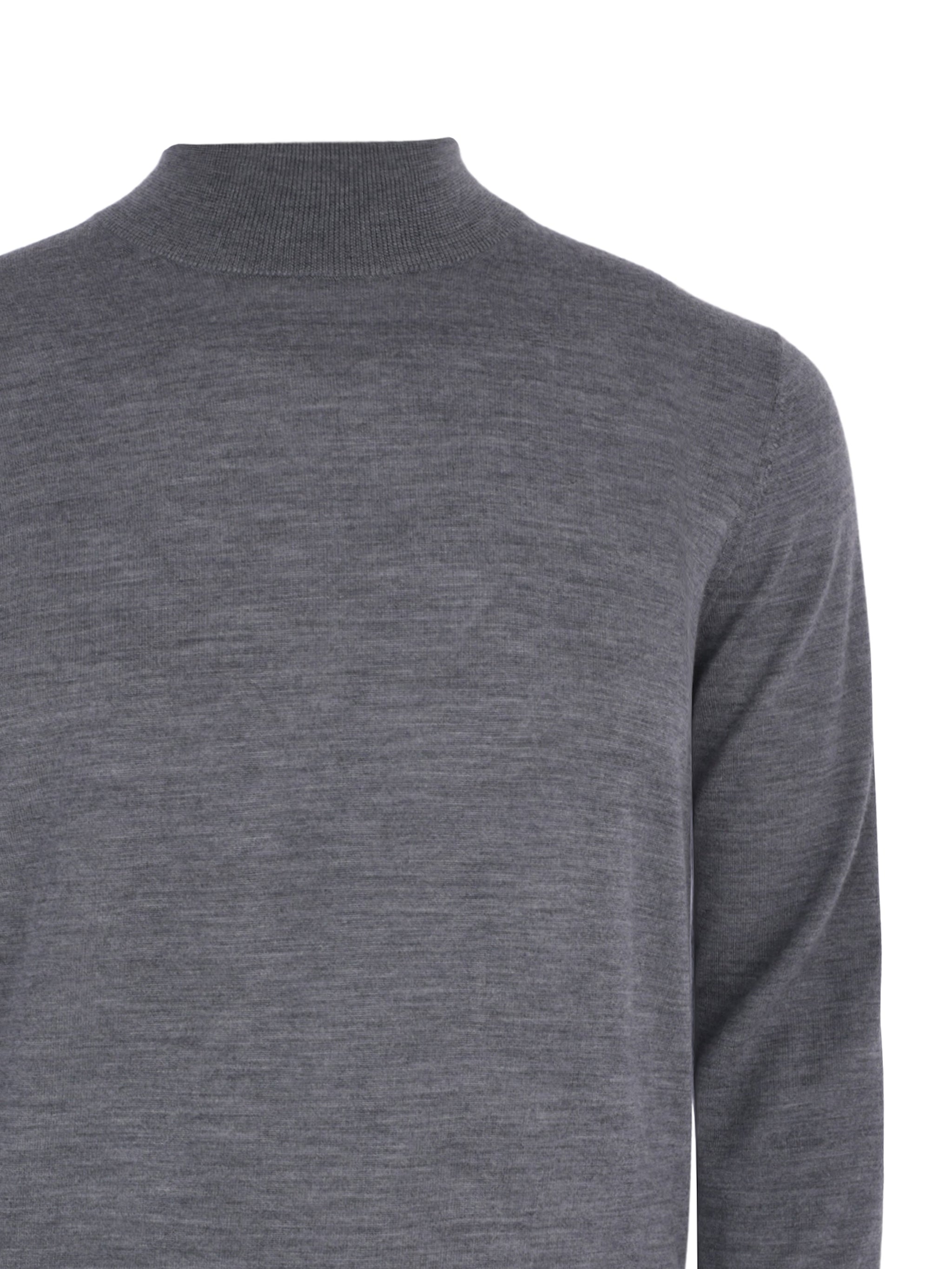 Knit shirt