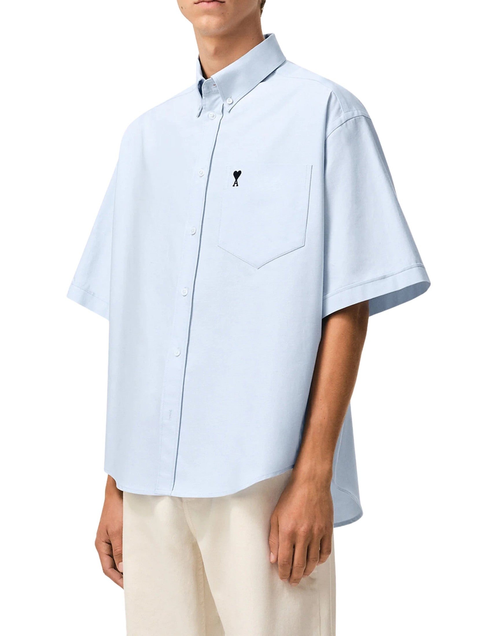 Boxy short sleeve shirt with button down collar