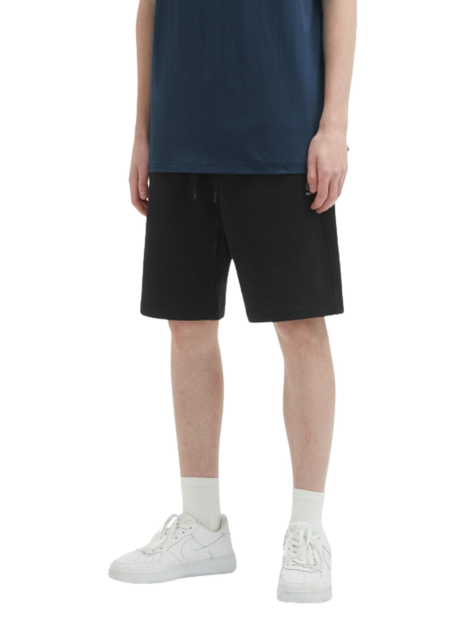Short pants