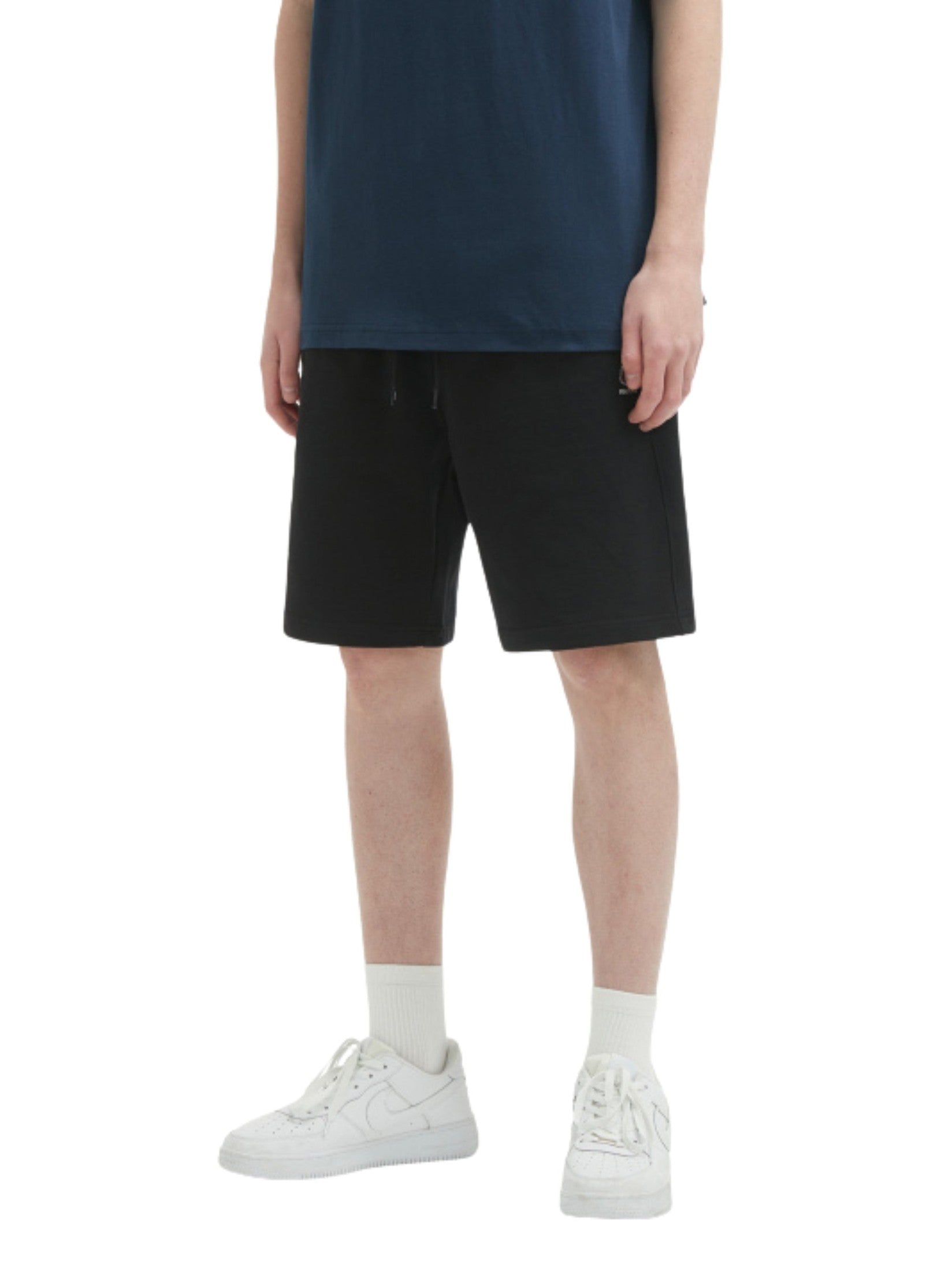 Short pants